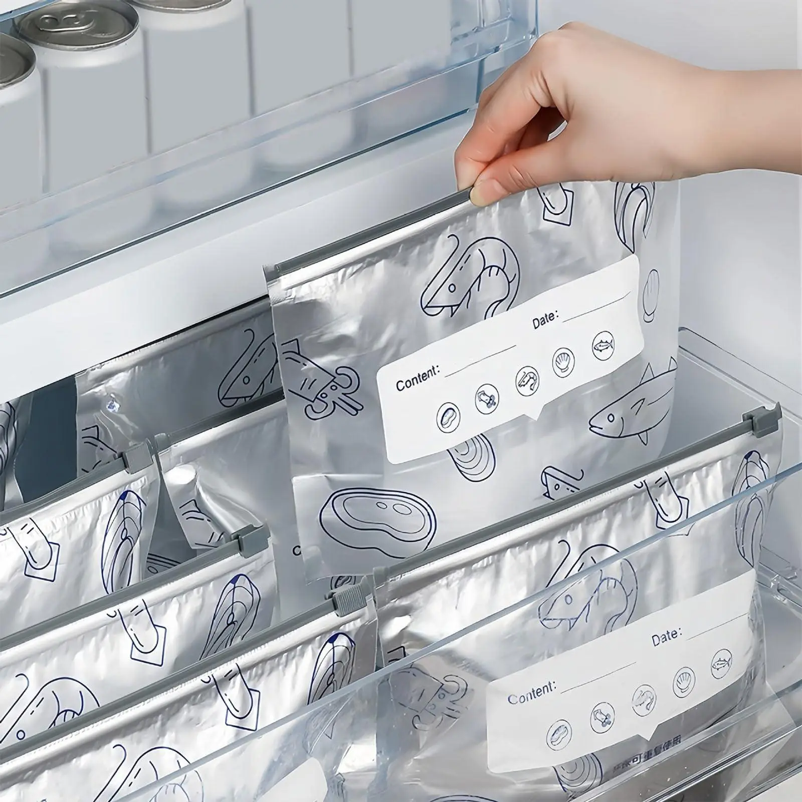 Resealable vacuum zipper food bags, self-standing aluminum foil sealing bags with labels and zippers, reusable aluminum foil sealing food storage bags suitable for vegetables, fruits and meats.