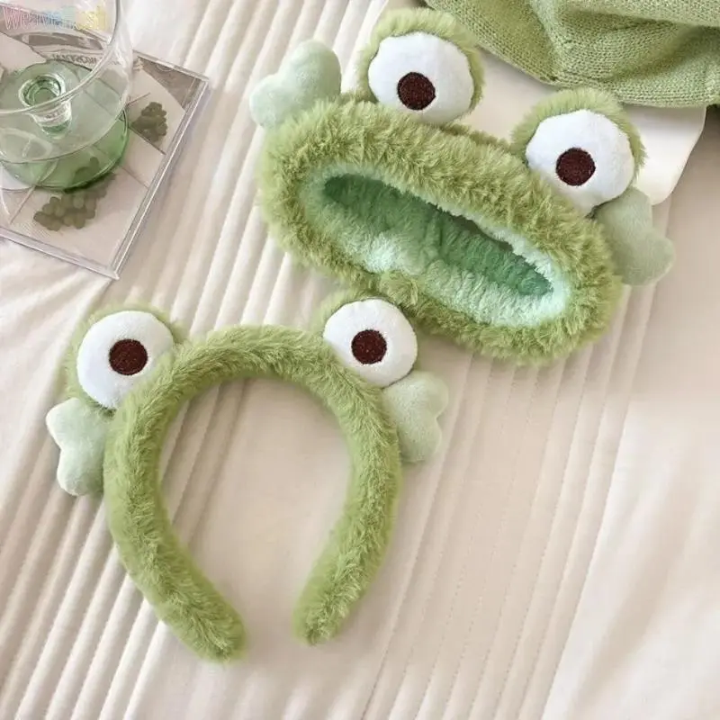 Cute Plush Frog Adjustable Headband, soft cartoon hair holder, perfect for skincare, face washing and makeup application.