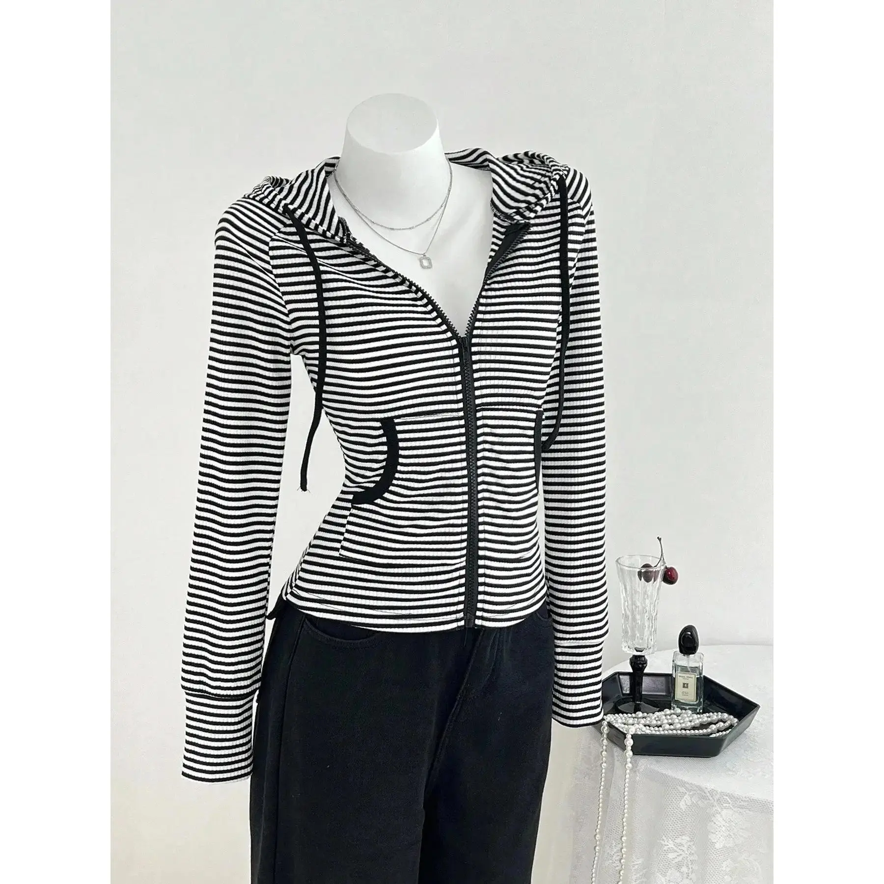Spring Fall Striped Hooded Zipper Sweatshirt Long Sleeve Zip Up Casual Fitted Hoodie Women |   Ribbed Knit Slim Fit Drawstring Hood |   Y2K Clean Girl Casual Athleisure Top for Daily Yoga Gym Streetwear Womenswear.
