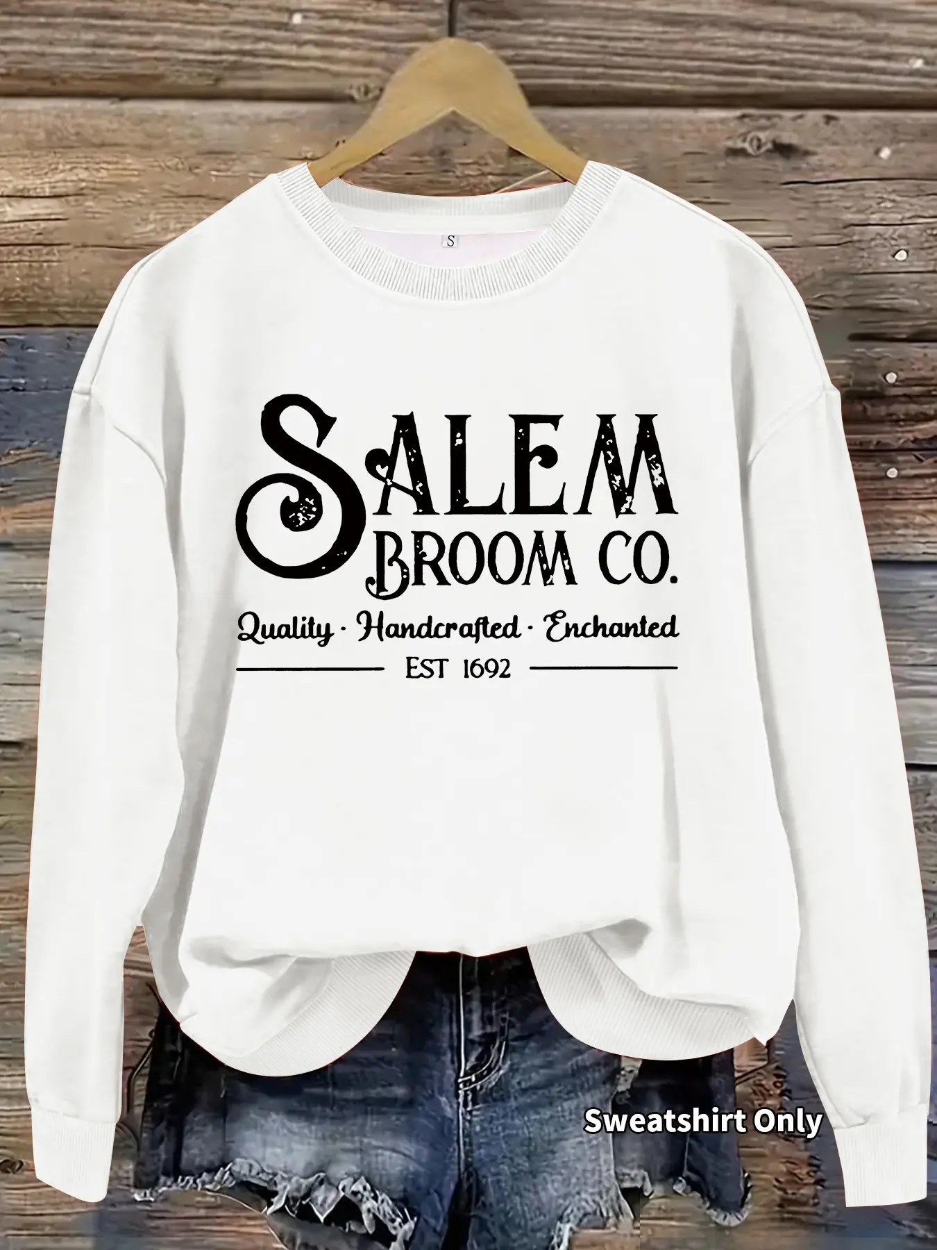 Women's Casual Loose Salem Broom Halloween Witch Pattern Everyday Sweatshirt Tops, Soft Long Sleeve Round Neck, Comfortable Daily Wear