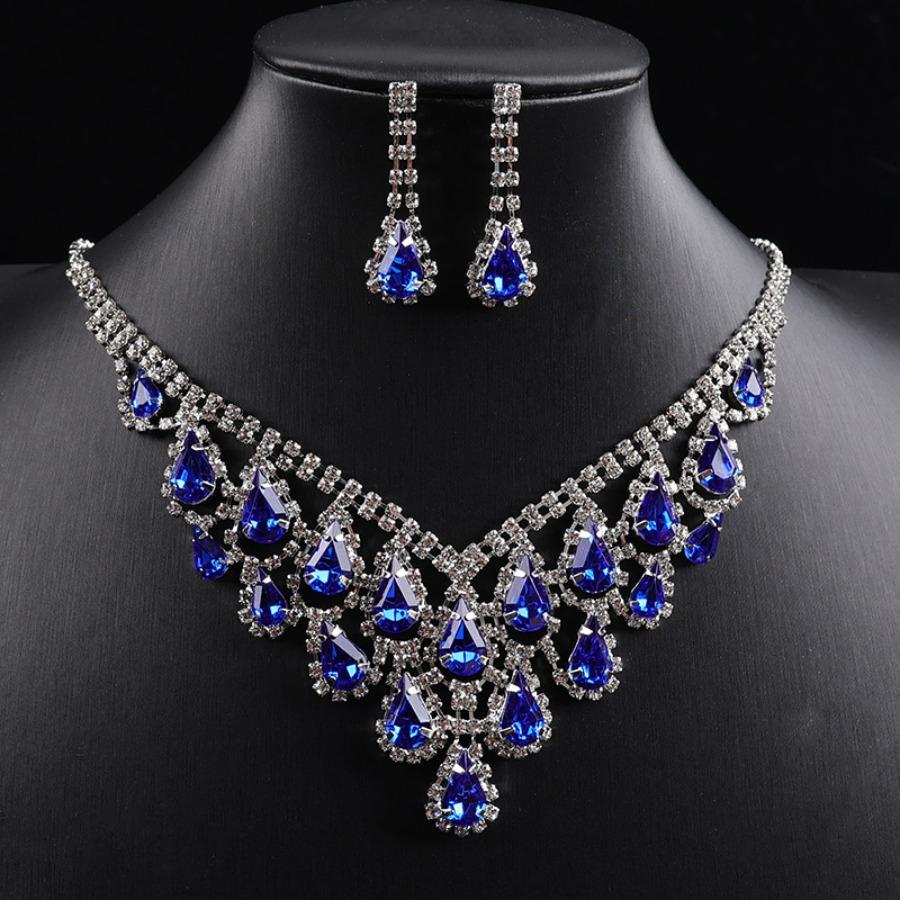 Premium sense diamond-set geometric water drop fringe necklace temperament fashionable and elegant collarbone chain jewelry set