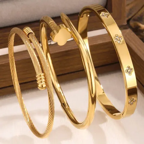 3-Piece 18K Gold-Plated Bangle Set, Exquisite Bangle, Twisted / Nail / Clover Designs, Fade Resistant and Waterproof, Suitable for Daily Wear, Must-Have Accessories for Fashionistas