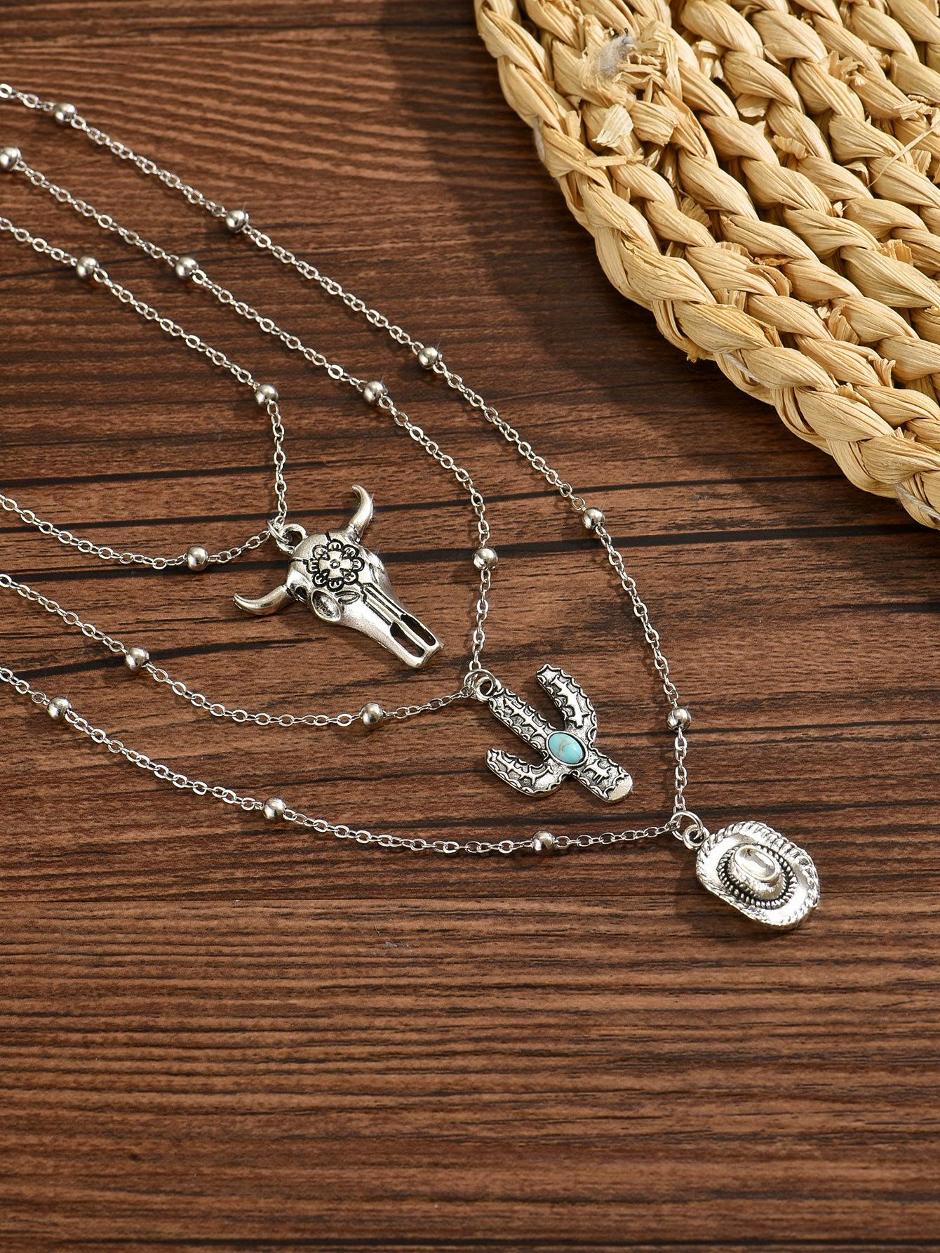 Boho Western Cowboy Set, Ethnic Cactus Bull Head Necklace for Women, Unique Fashion Accessory, Perfect for Stylish
