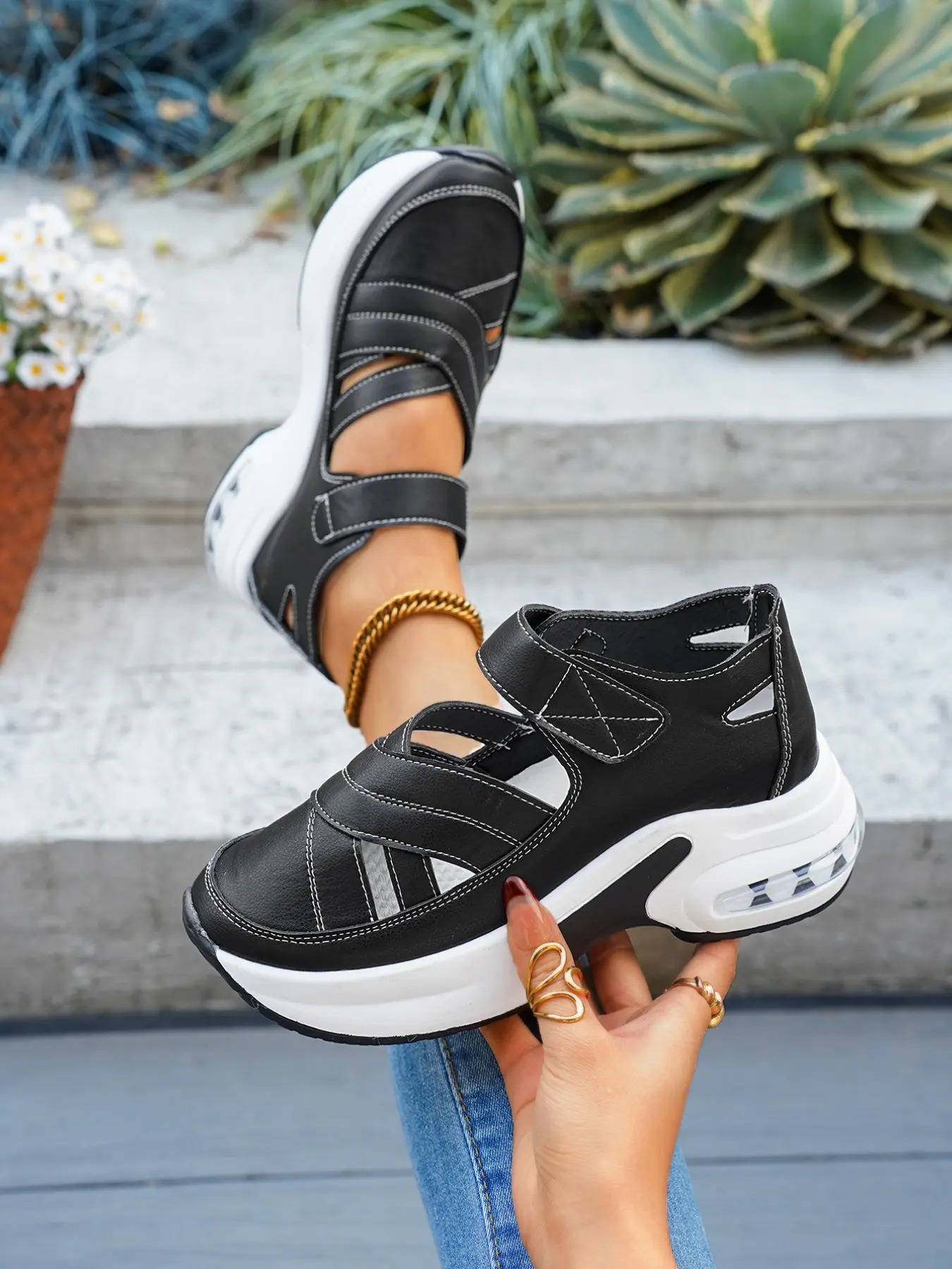 Women's Hollow Out Platform Air Cushion Sandals, Adjustable Magic Strap Roman Sports Sneaker Sandals, PU Leather Thick Sole Heightening Walking Shoes, Non-Slip Rubber Outfit, Leg-Lengthening Casual Sandals for Daily Vacation Streetwear