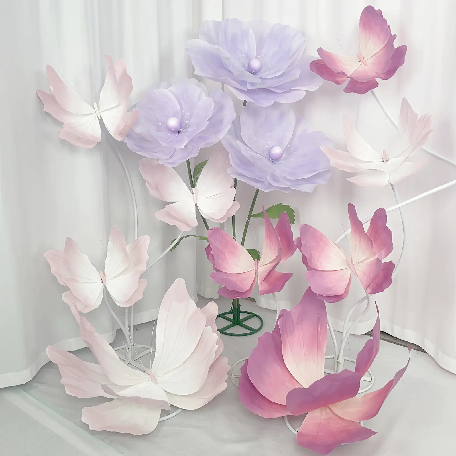 Giant Realistic Fabric Decorative Flowers, Gradient Colors, No Maintenance Required, Suitable for Valentine's Day, Wedding, Party, Event & Outdoor Use