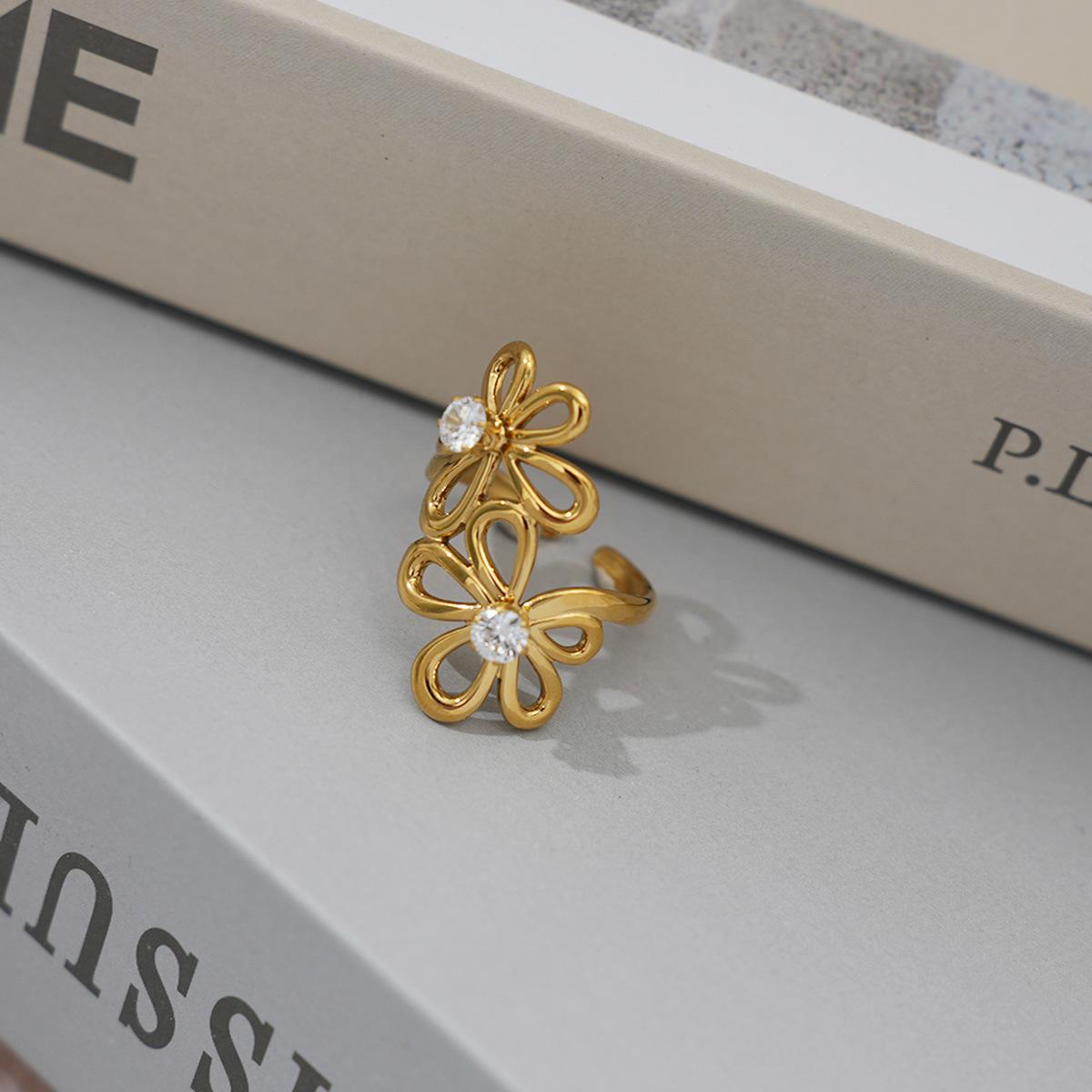 1pc 18K Gold Plated Flower Zircon Open Ring for Women, Stainless Steel Adjustable Delicate Luxury Jewelry, Garden Picnic Birthday Gift for Daughter Friend Gold-Plated Striped Couple Minimalist Stacking
