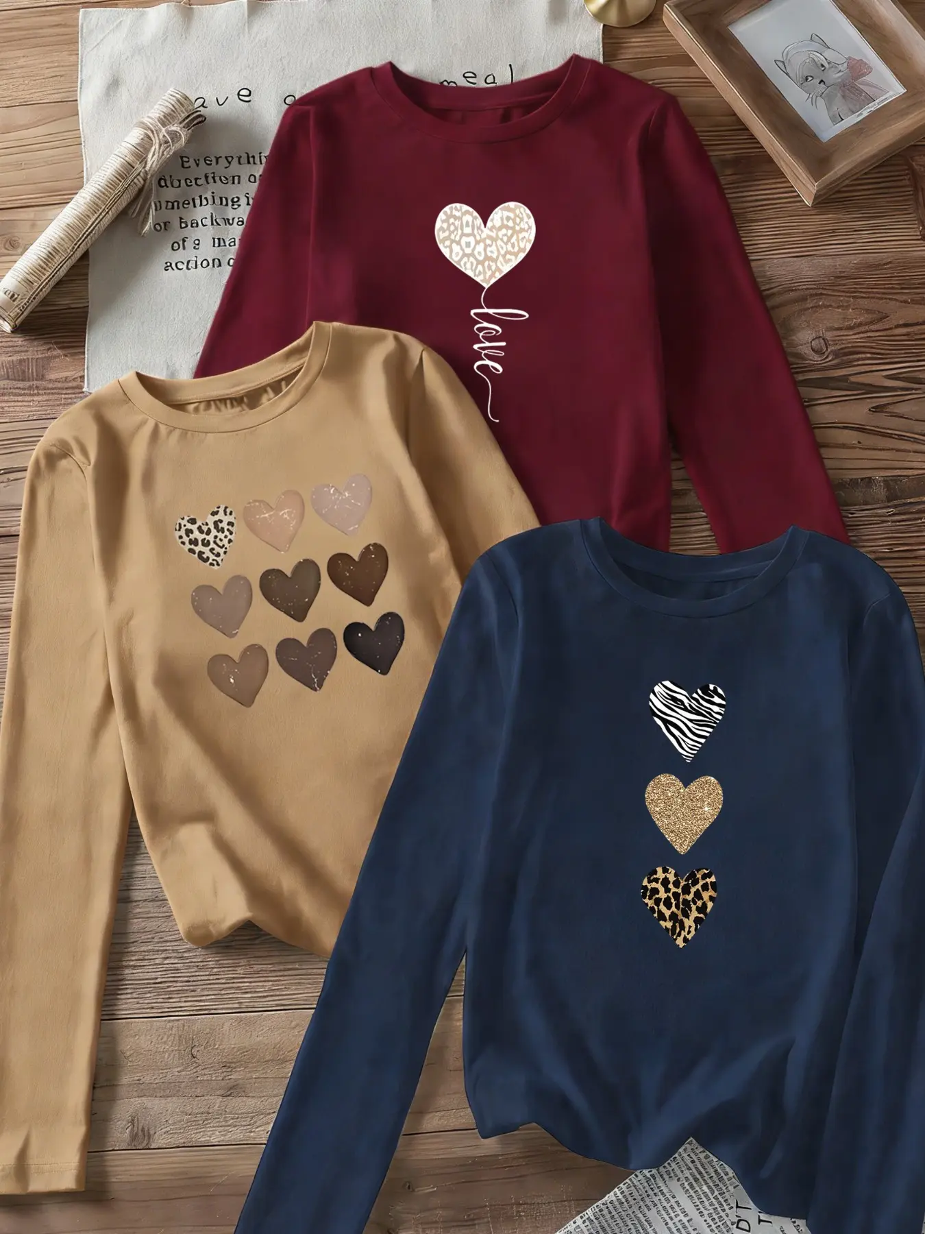 3-Pack Heart Print Women's Round Neck Design T-Shirts, Casual Slim-Fit Long Sleeve Tops, Soft Washable Fabric, Fall & Winter Wear