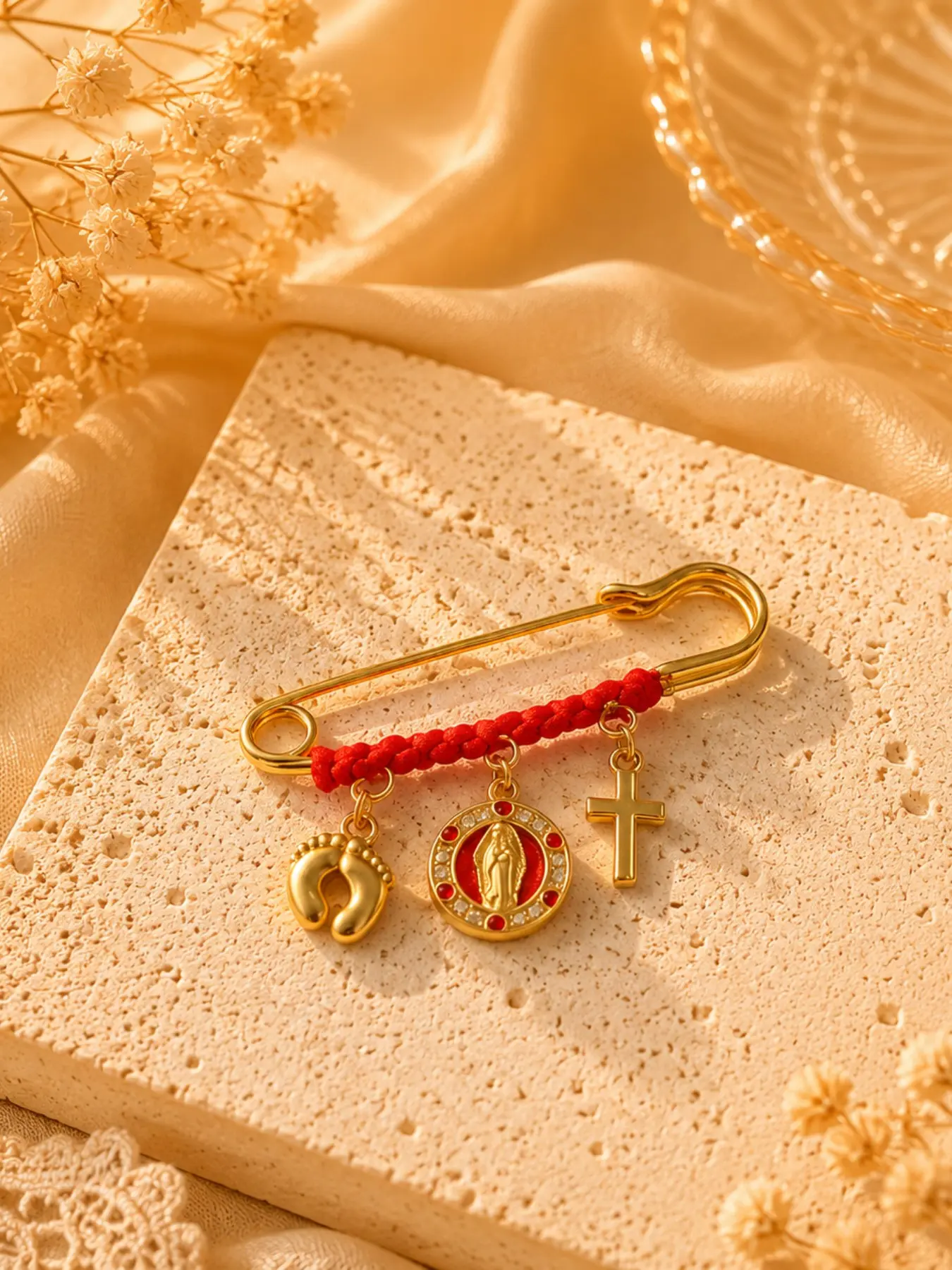 Lucky Red Cord Charm Brooch Pin, Vintage Decorative Clothing Accessory Jewelry for Women, Stylish Fashion Gift