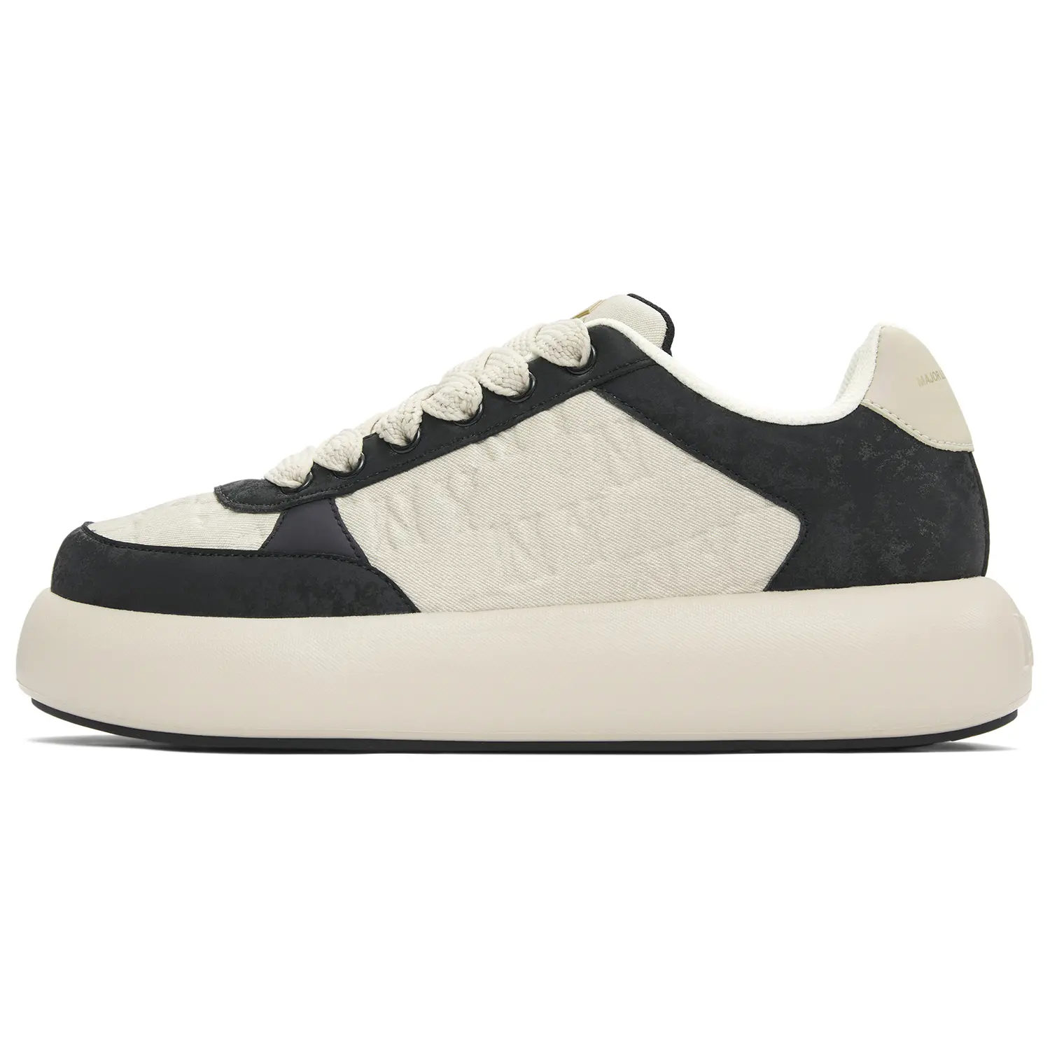 MLB Chunky Liner Unisex Low-Top Lifestyle Sneakers in Black with Slip-Resistant Comfort Trending Shoes, House White Official Shoes to Get / Maison Mihara Verifiable, with credentials and supporting global authentication