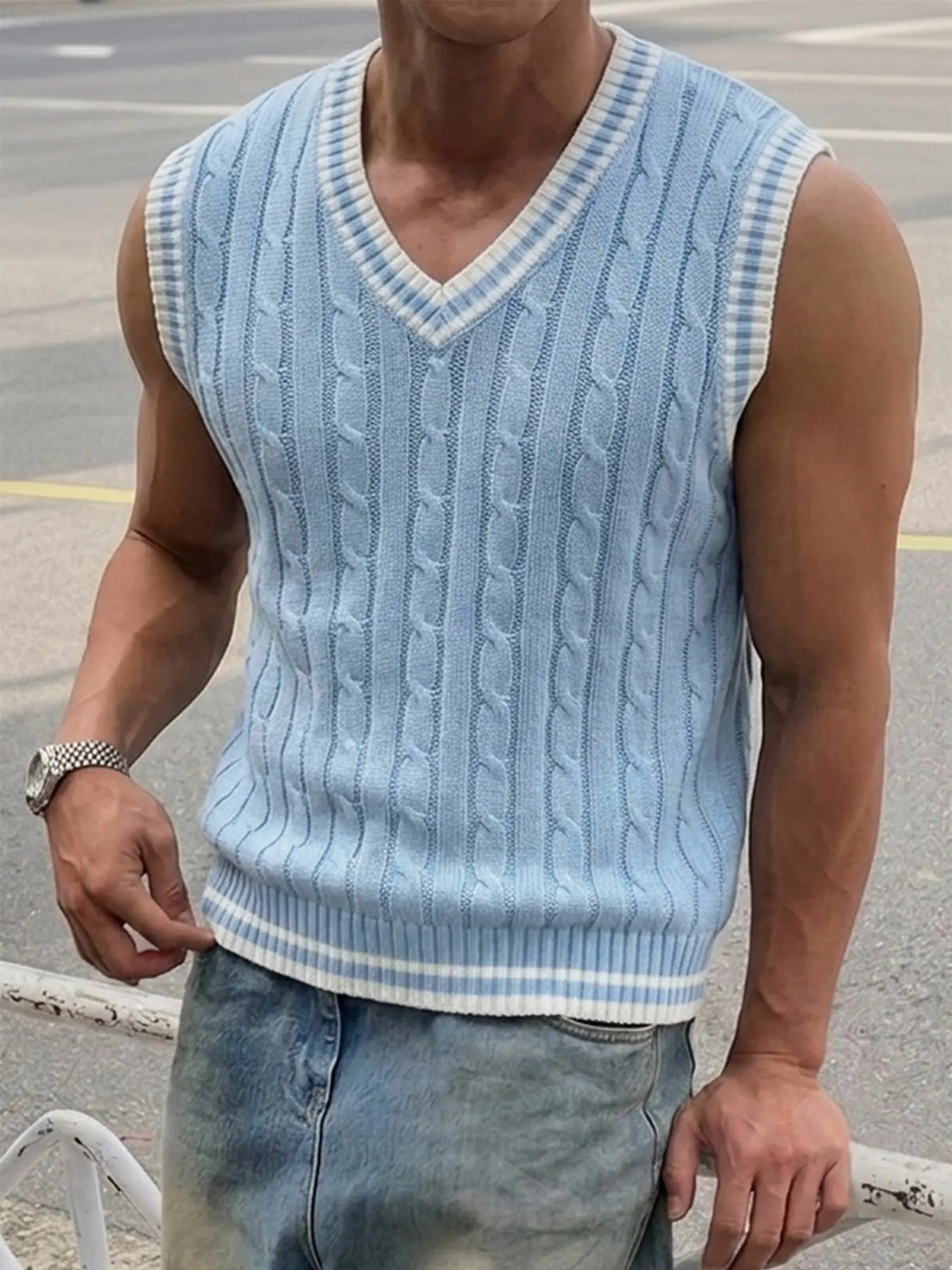 Men's Spring Summer College Style Light Blue Knit Vest, Sleeveless Jumper Vest, Vintage Slim Fit V-Neck Sleeveless Sweater, Breathable Knitted Fabric, Casual