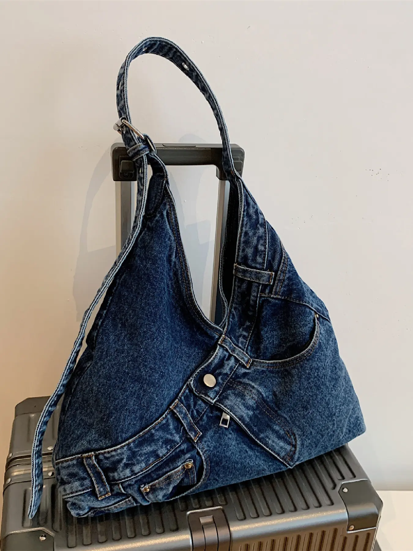 Vintage Denim Tote Bag, Large Capacity Adjustable Shoulder Crossbody Bag, Retro Distressed Denim Travel Bag, Women's Commute Shopping Trip Leisure Handbag
