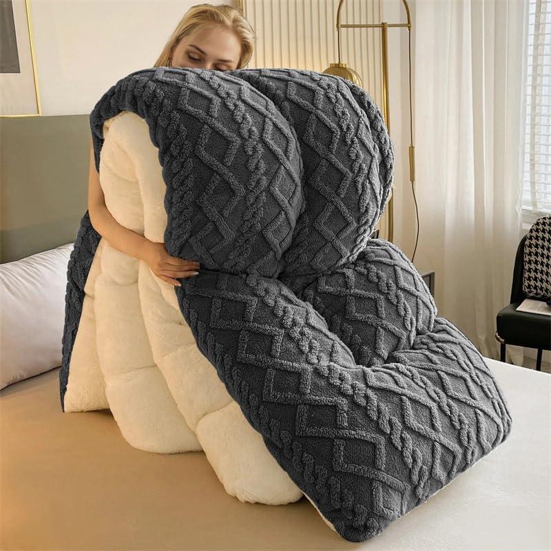 Fall-Winter Hit! Queen Size 3Pcs Faux Fur Down Comforter Set | Velvet Leaf Embossed, Thermo-Lock No Leakage, Anti-Static & Machine Washable | Plush Warm Bedding Antistatic