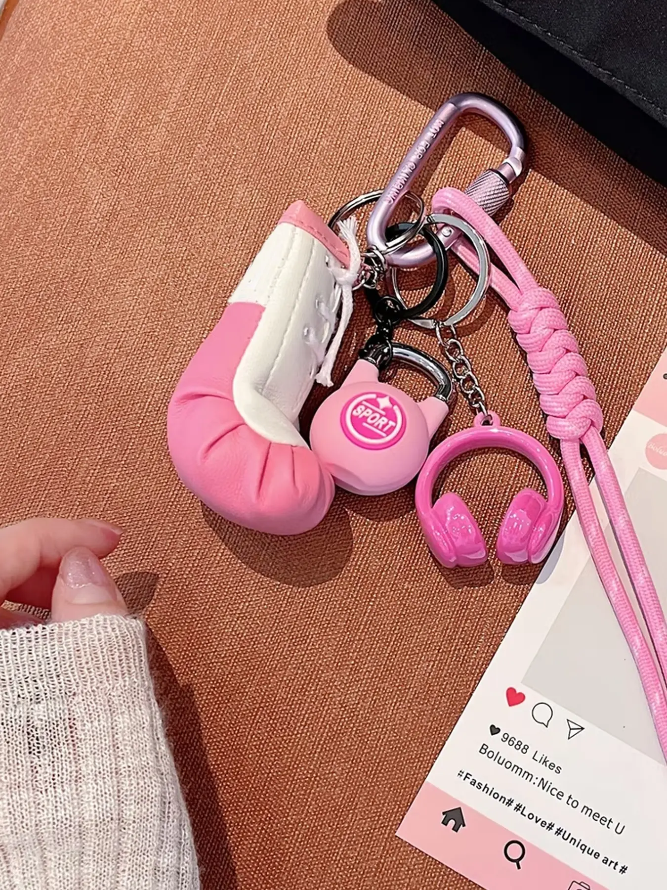 Detachable Screw Lock Carabiner Sports Charm Keychain, Boxing Kettlebell Headphone Pendant Prevent Key Loss, For Gym Workout Commute Backpack Practical Fitness Accessory Keychain Charms