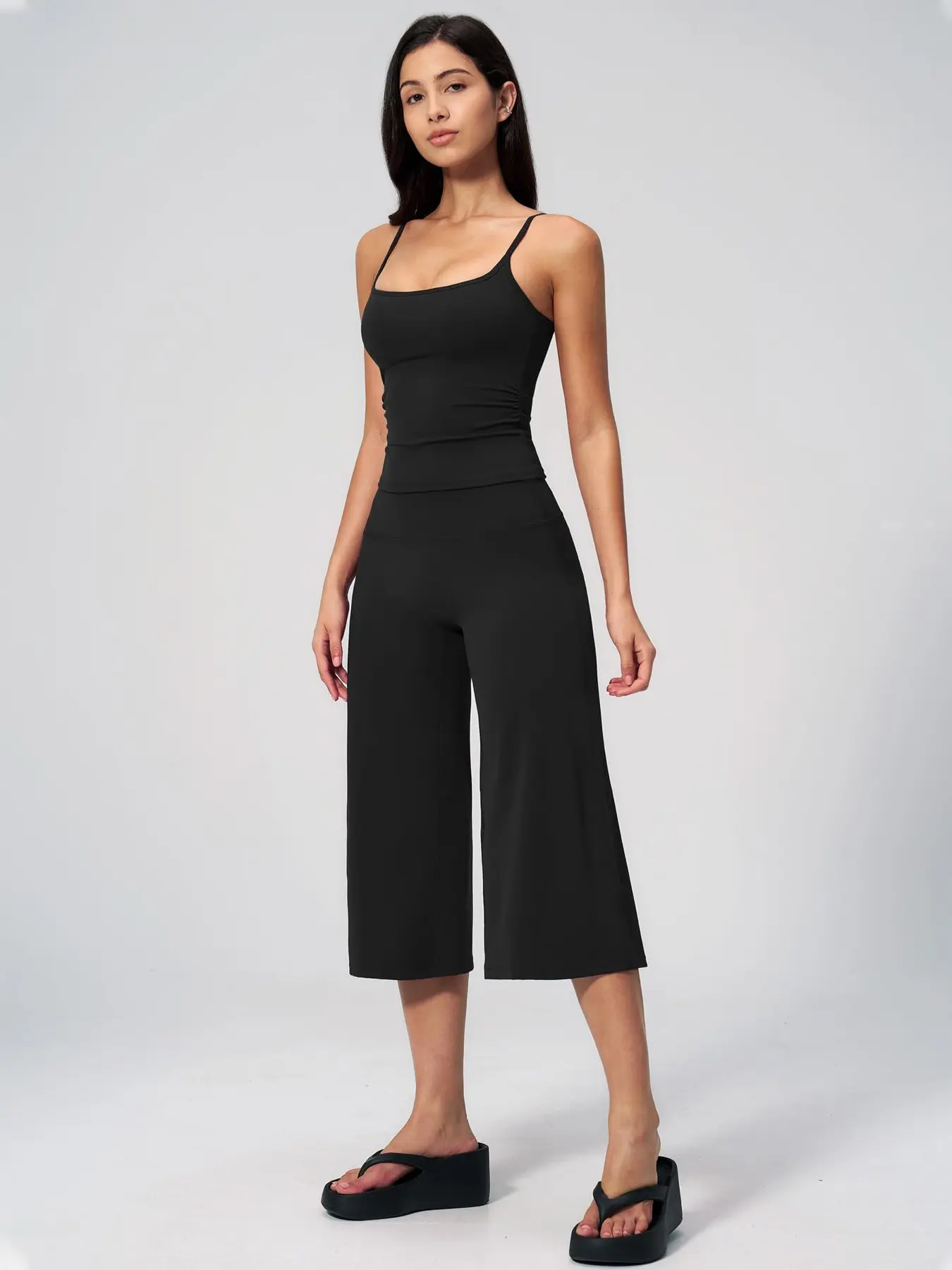 Women's Vintage Sporty 2-Piece Set, Thin Strap Square Neck Cami Top + Smooth Draped Straight-Leg 3/4 Pants, Breathable Wrinkle-Resistant Dry-Fit Fabric, Ideal for Gym, Running & Daily Wear