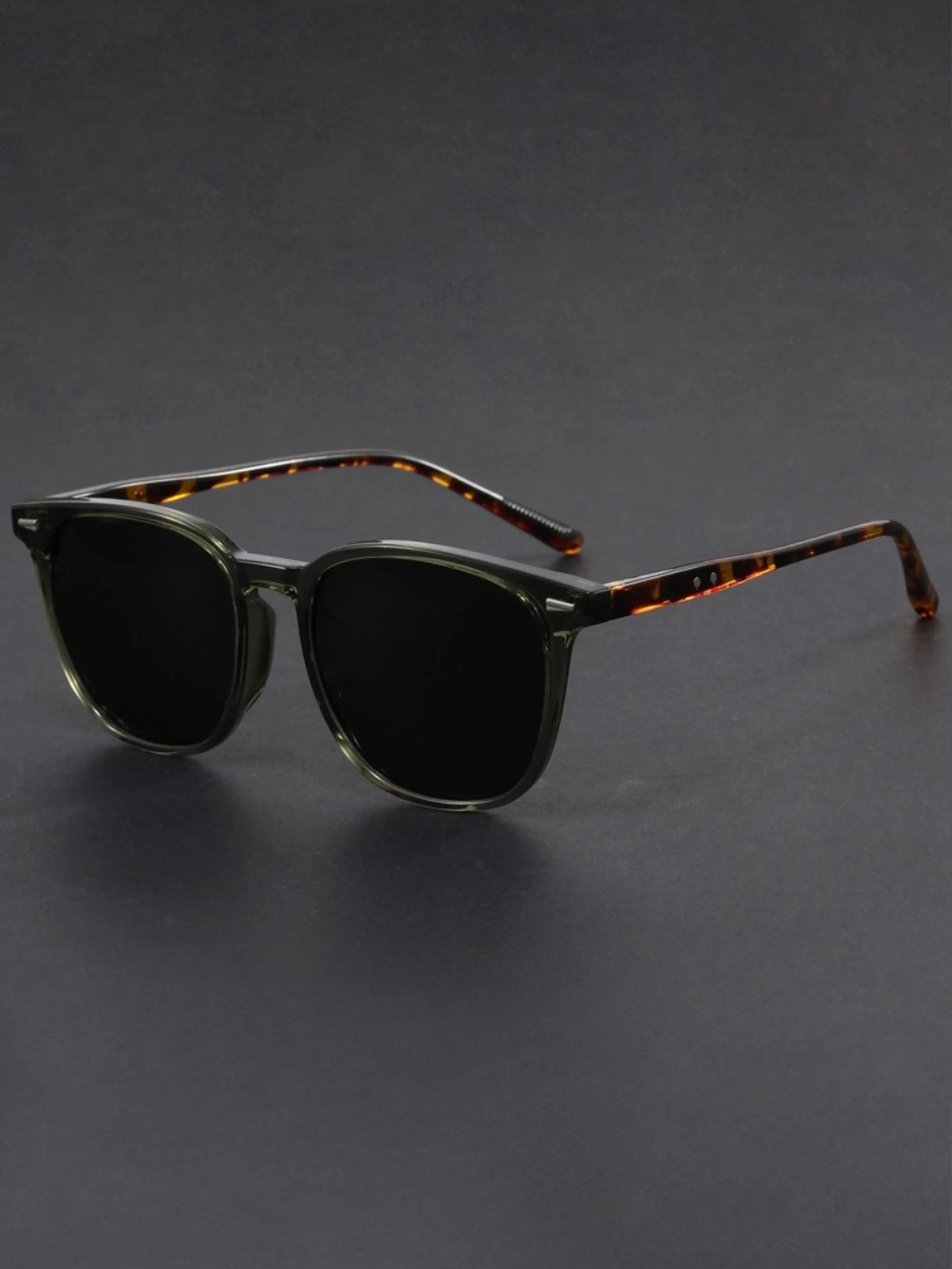 COJOS Rounded Square Frame Anti Blue Light Glasses Eye Catching Side Rivets Embellish The Frame Suitable for Both Men and Women