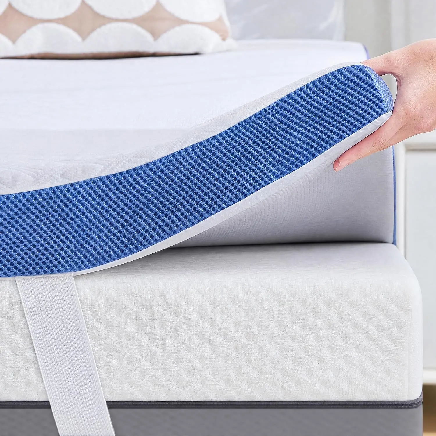 2 Inch Gel Memory Foam Mattress Topper Twin Size, Cooling Mattress Topper for Back Pain Relief, Non-Slip Design with Removable & Washable Soft Bamboo Cover.