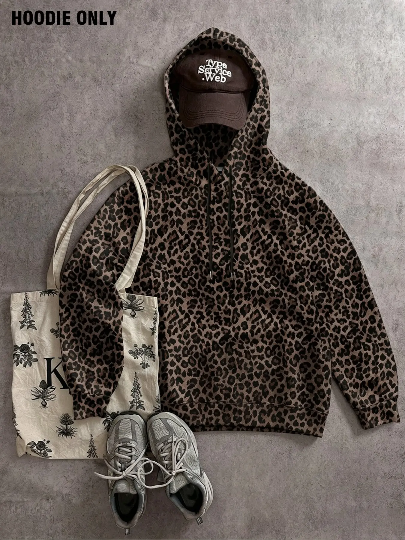 Women's brown vintage classic leopard print loose hoodie, casual streetwear loungewear sweatshirt. Perfect for everyday outings, coffee dates, and street photography. Lazy-style fashion versatile women's hoodie #Y2K Autumn/Winter outfits