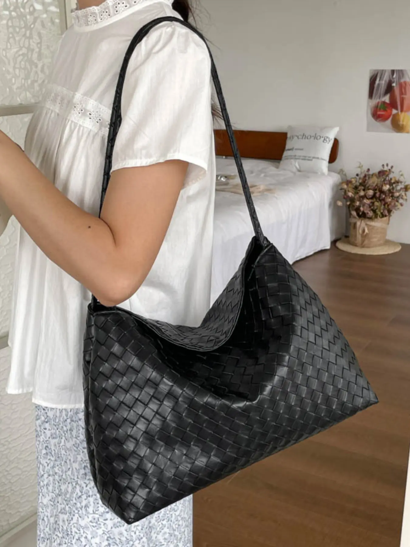 Unique Handwoven Bag, Minimalist Versatile Commuter Tote, Crossbody Shoulder Bag, Casual Plaid Underarm Bag, Ideal for Work, Travel, Shopping, School, Crossbody Shoulder Handbag, Fashionable Unique Bags
