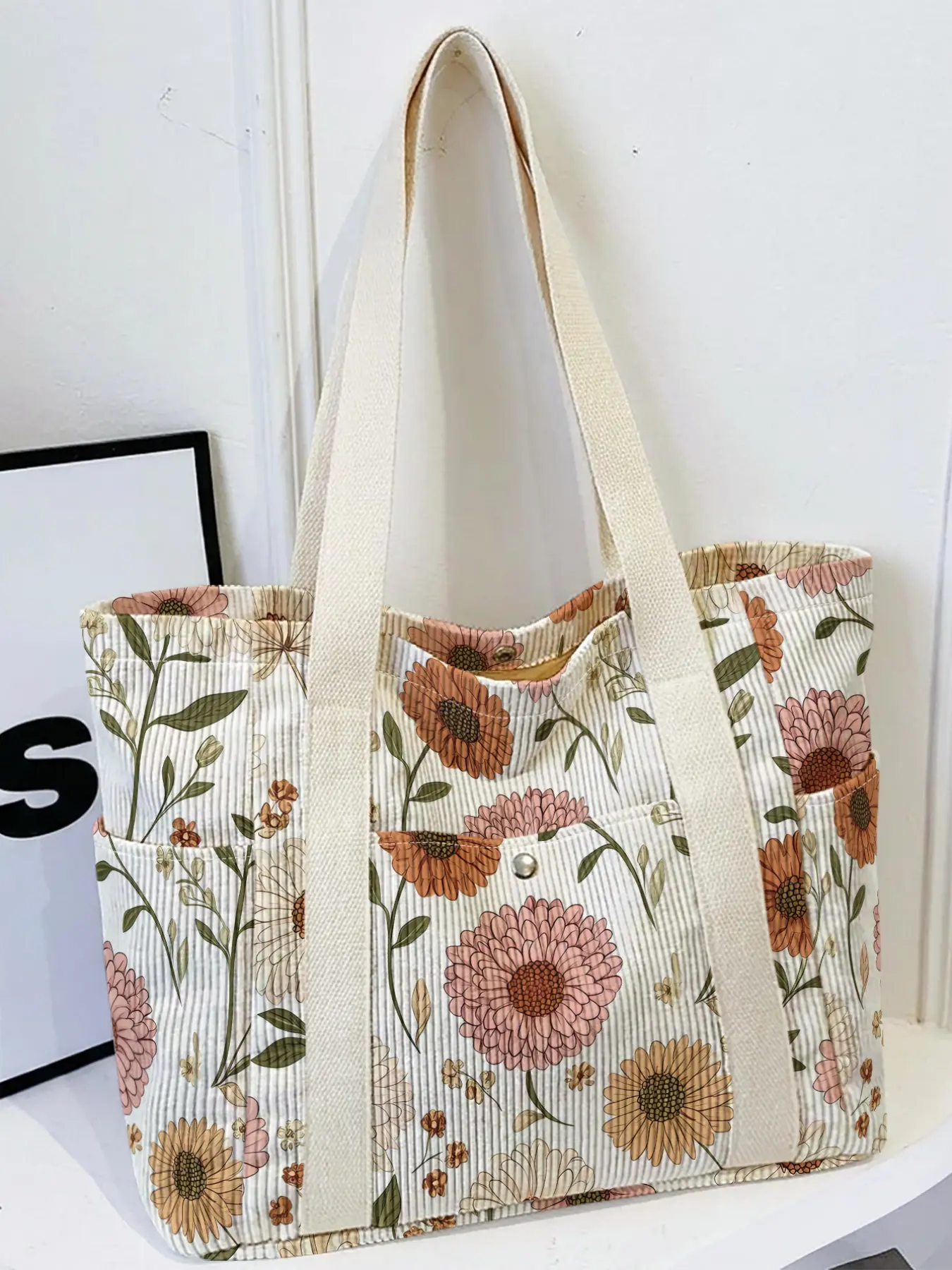 Women's summer tote bag, Vintage Hand-painted Colorful Daisy Scattered Floral 2D Print, Multi-pocket travel tote with wide strap, fit for daily, school and shopping.