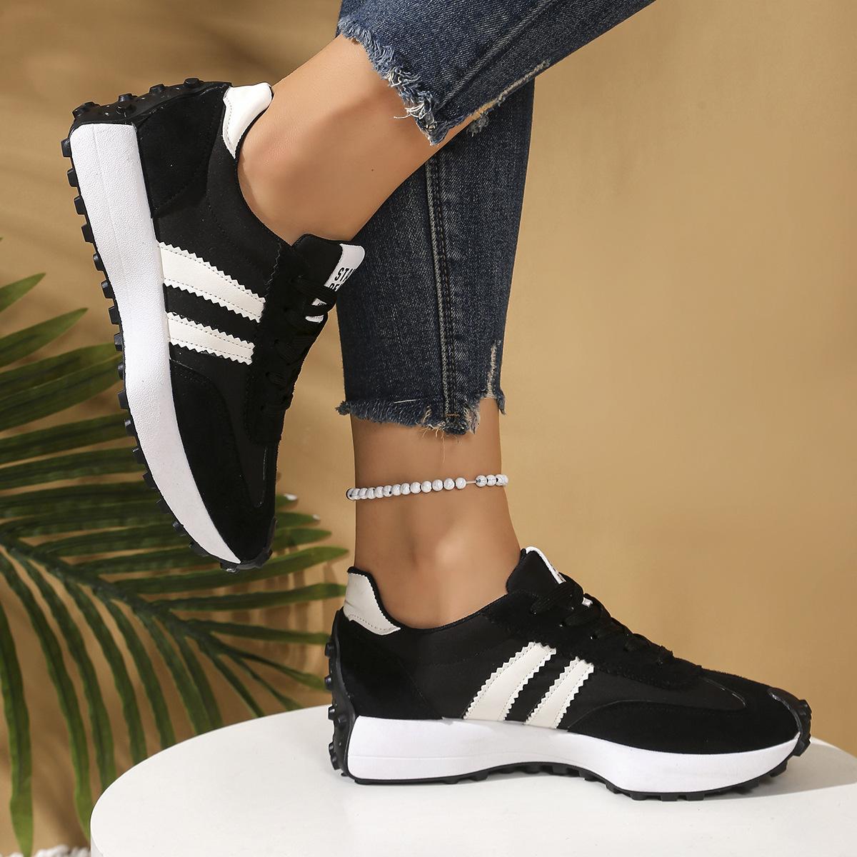 Trendy Women Platform Sneakers Thick Sole Lace Up Shoes for Height Boost Comfortable Lightweight Casual Trainers Ideal for Everyday Use Four Seasons Outdoor and Indoor Wear