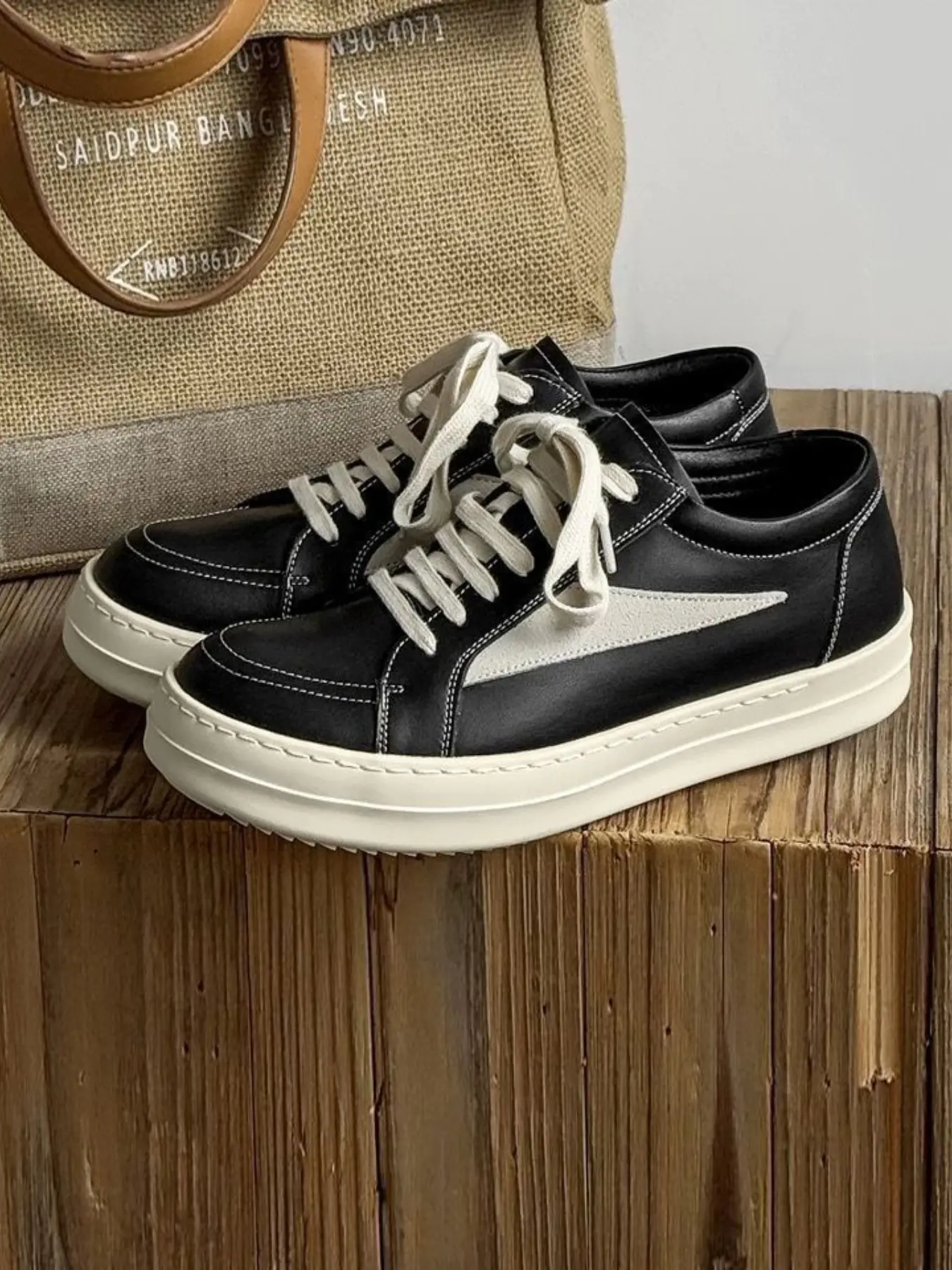 Men's Casual Low Top Sneakers, Soft PU Leather, Comfortable Inner Lining, Thick Sole, Anti-Slip, Trendy Skate Shoes, Walking Shoes, All Seasons