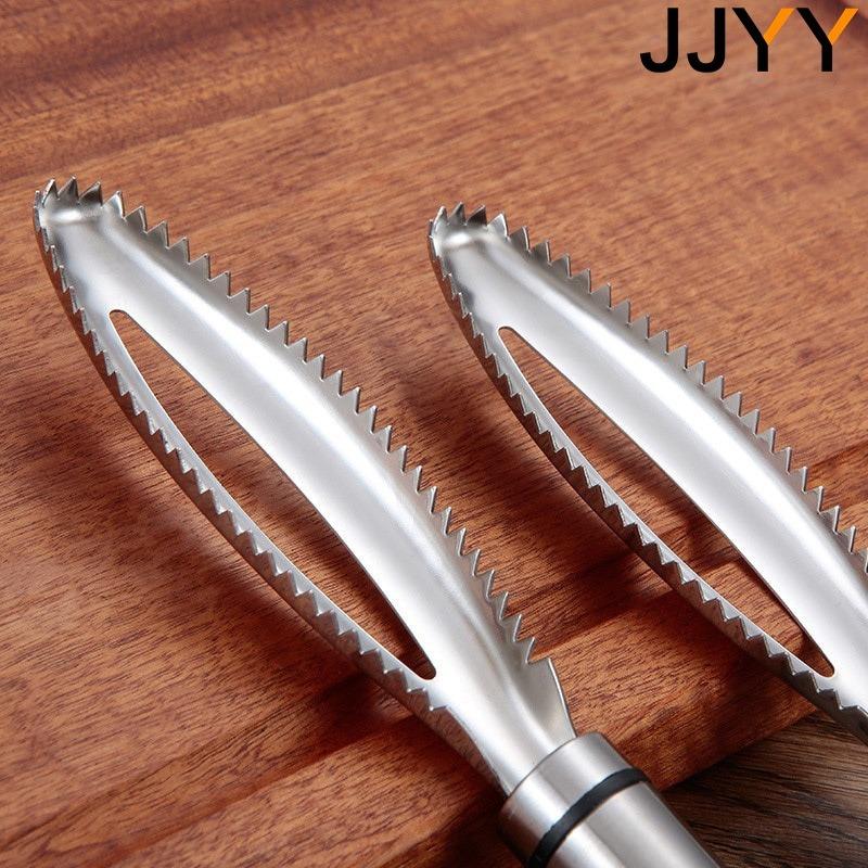 Stainless Steel Fish Scaler with Non-Slip Handle & Bone Tweezers - Serrated Plate for Efficient Scaling, Meat-Protective Design, Precision Deboning, Rust-Resistant & Easy Clean Kitchen Tool