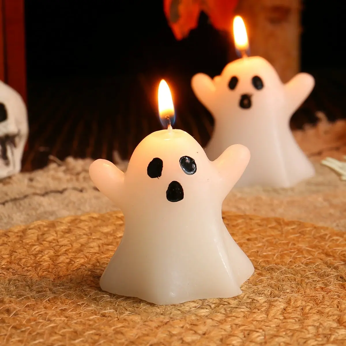 2pcs Halloween Ghost Candles, Cute Ghost Shape Atmosphere Candle Party Decorations, Festive Lighting Accessories for Celebrations