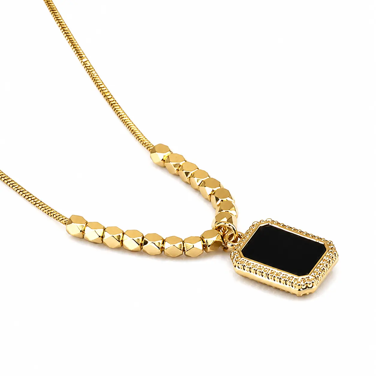 Minimalist Black Square Pendant Necklace for Women – Hypoallergenic Titanium Steel Chain, Lightweight Clavicle Accent, Timeless Luxury Design Suitable for Everyday Wear and Layering