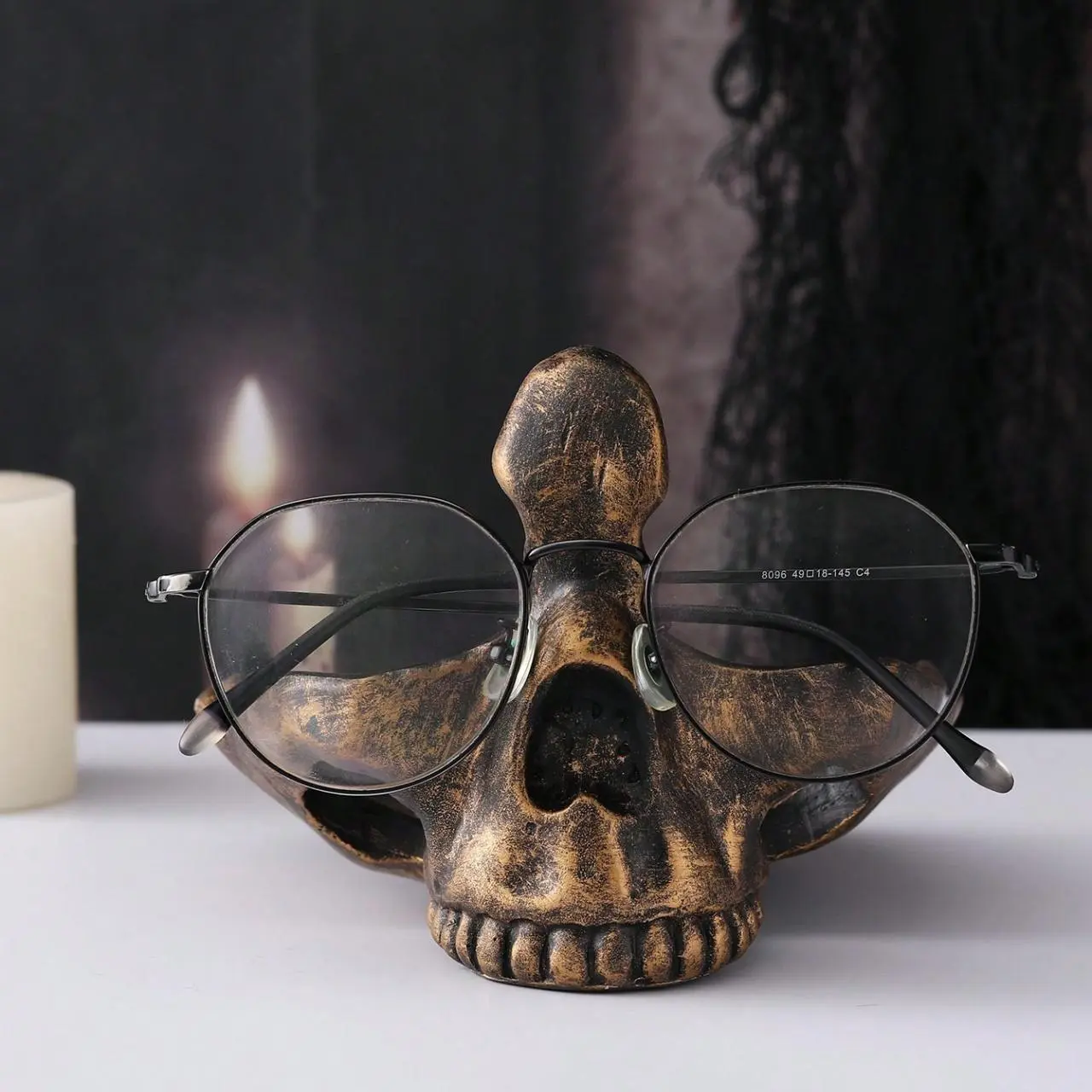 Creative Skull Design Glasses Holder Organiser with Vintage Skull Storage Tray, Decorative Desktop Ornament for Living Room and Bedroom, Bedroom Organizer, Decoration Stand