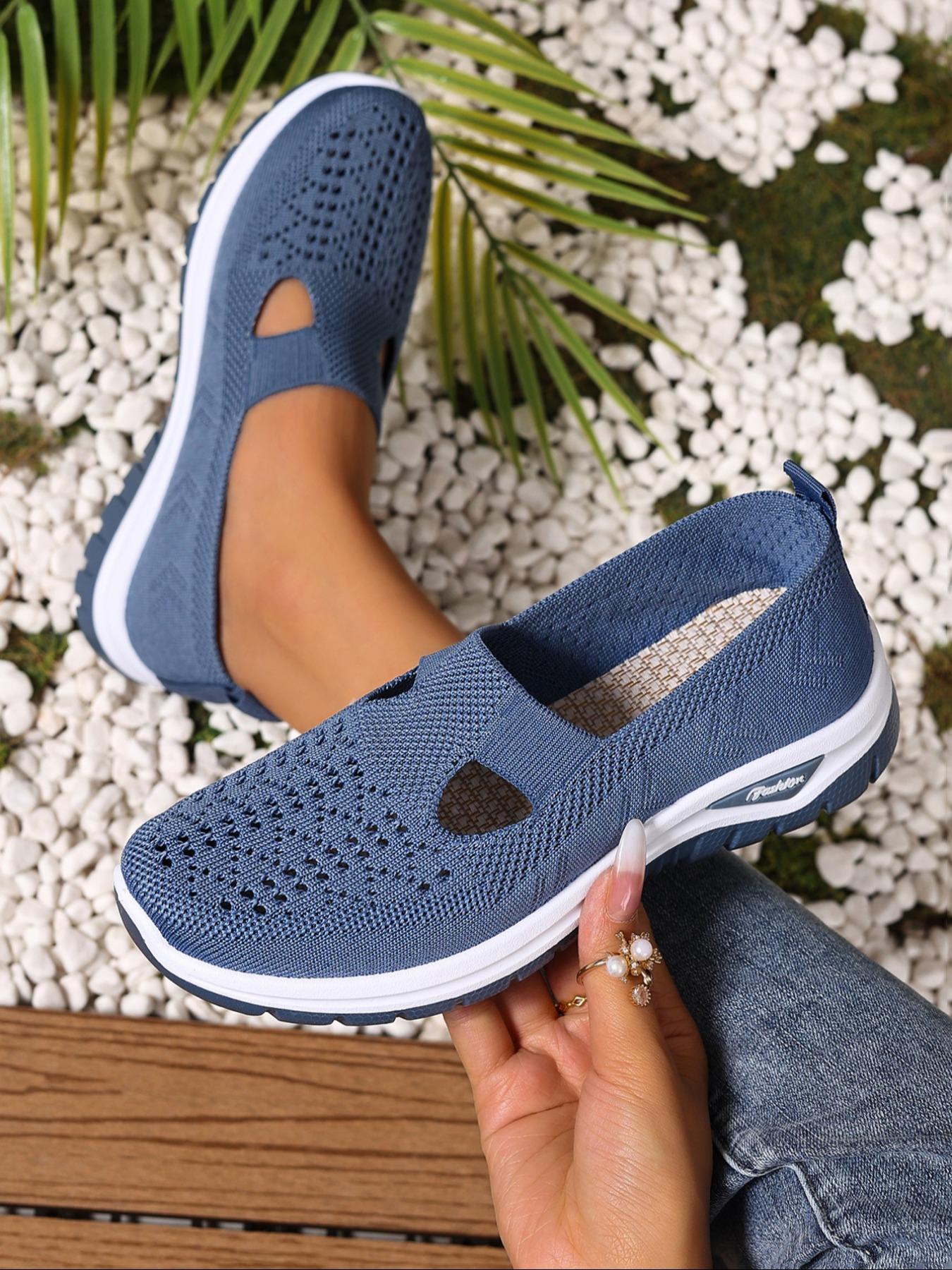 Women's Solid Color Low Top Sneakers, Lightweight Slip Ons, Casual Comfortable Breathable Sports Running Shoes, All-match Basic Shoes for Daily Wear