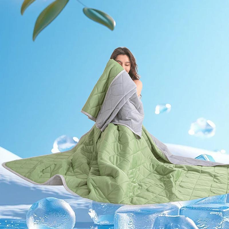 1 count Cooling Summer Blanket, Soft Breathable Bedding, Lightweight Throw for Living Room, Ideal for Hot Weather Sleep,
