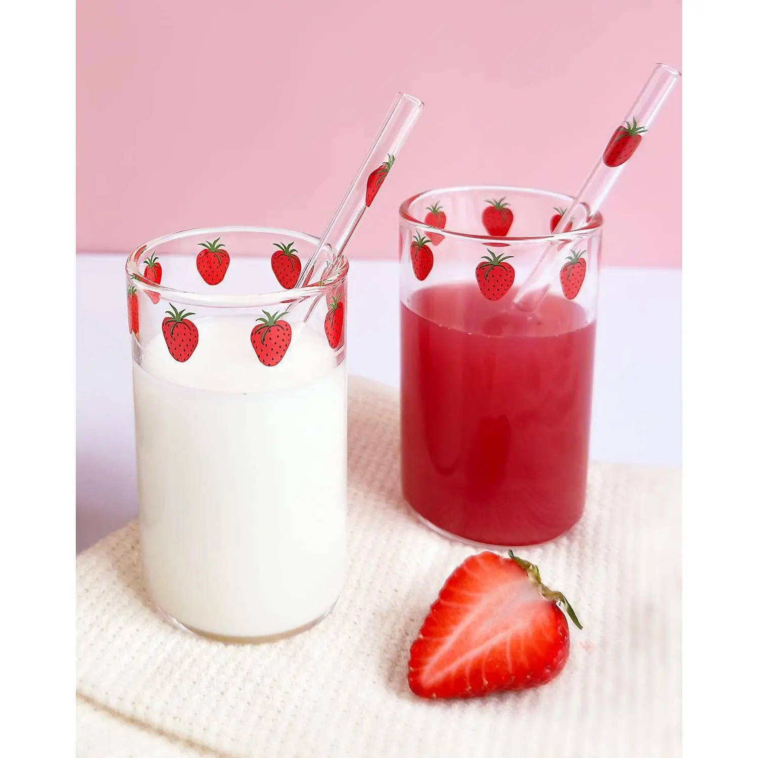 2 Sets 300ML Cute Strawberry Pattern Glass Cups with Straw for Water Milk Tea Coffee Juice (2pcs)