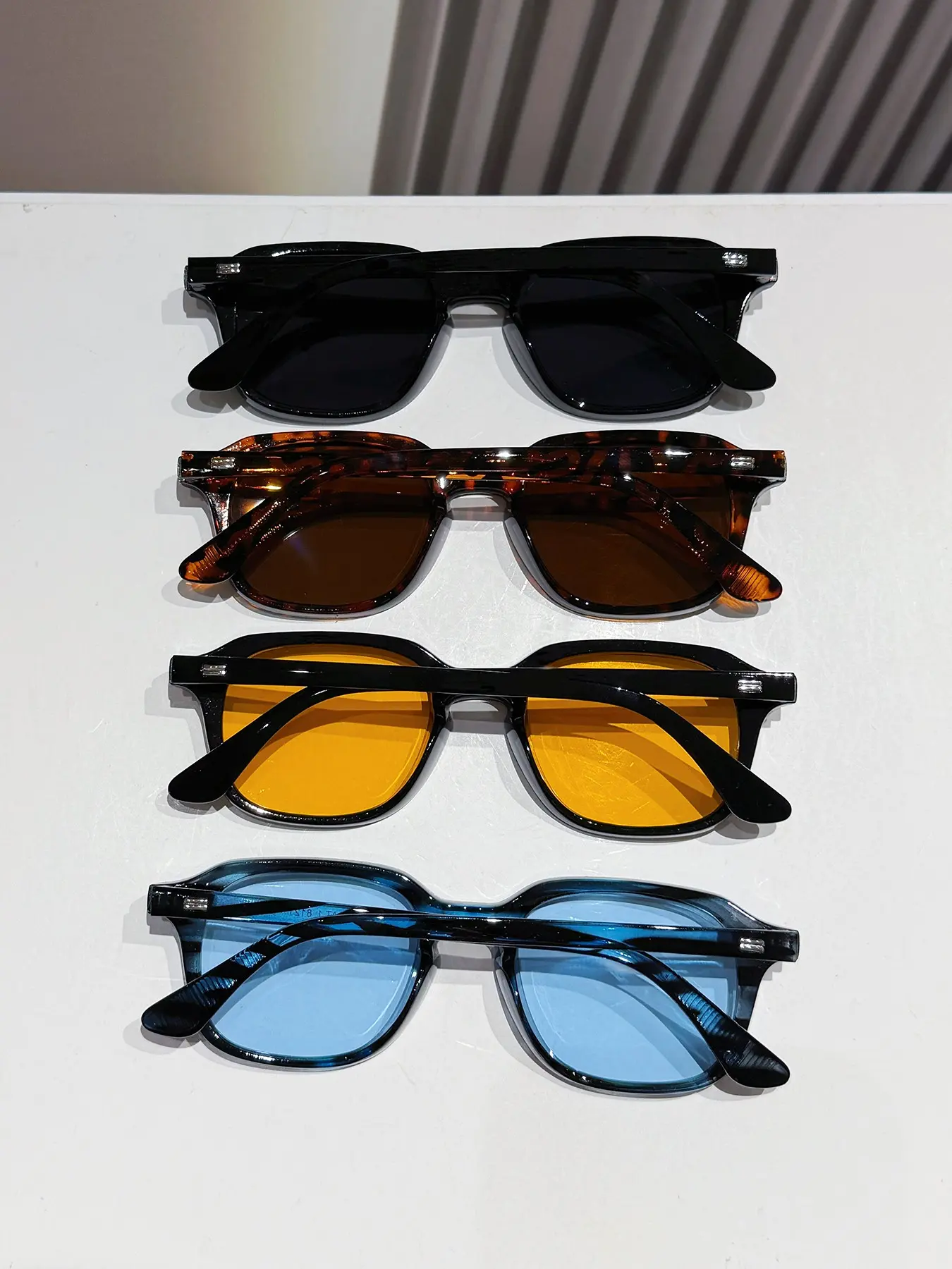 4 Pairs Unisex Small Frame Fashion Eyeglasses, Summer Sun Protection Beach Accessory, Casual Decorative Lens PC Frame