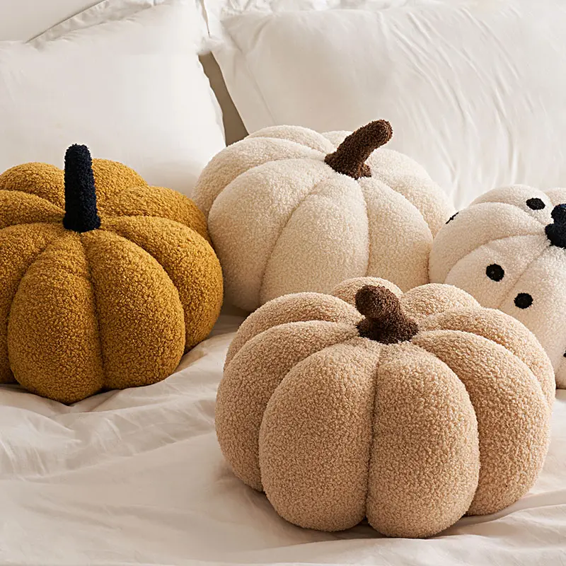 Ins Style Cute Shaped Pumpkin Throw Pillow, Decorative Special-Shaped Cushion for Sofa, Living Room, Bay Window and Bedroom, Soft Ornament Suitable for Daily Home Styling and Halloween Party Decoration