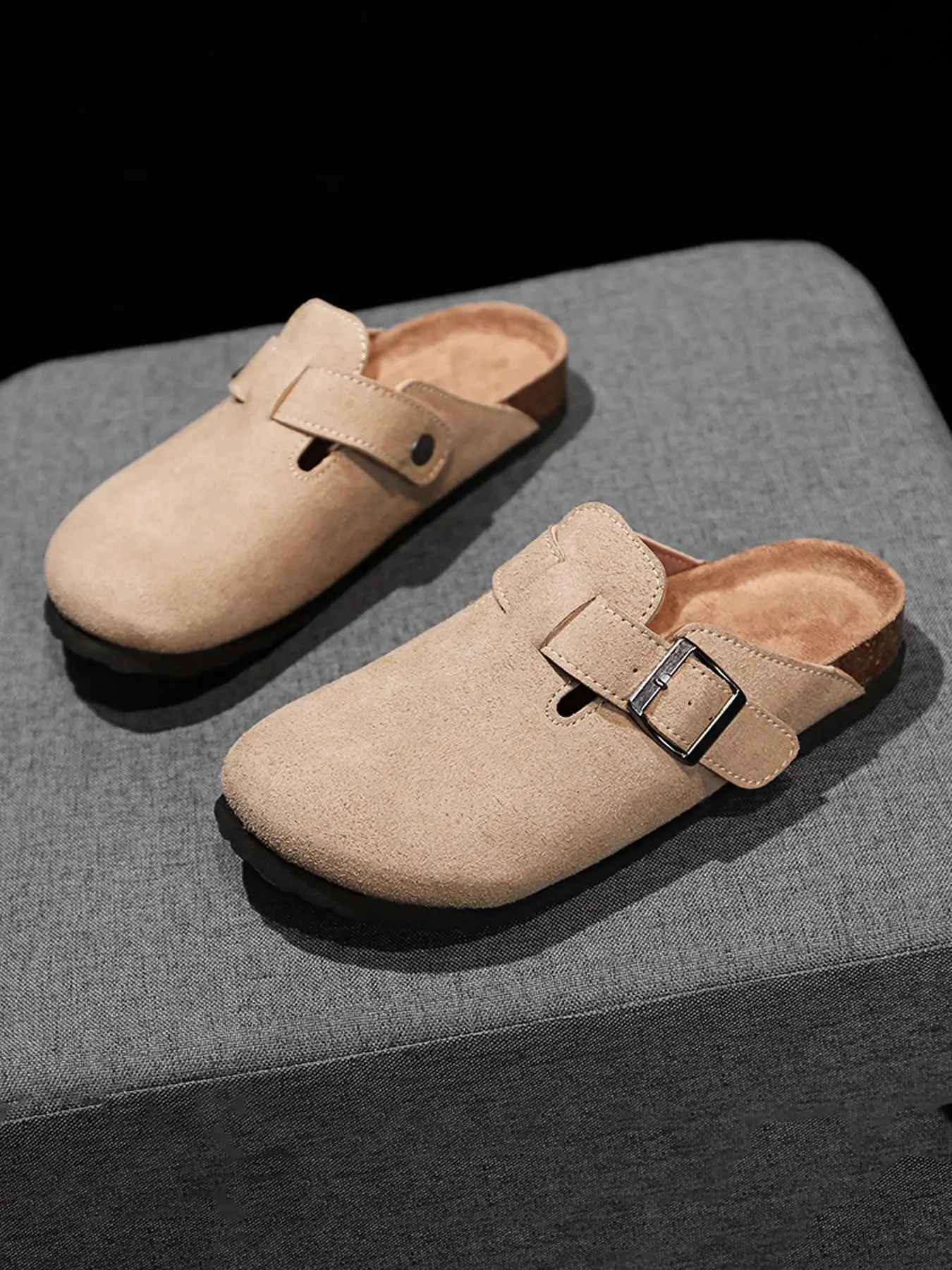 Men's Vintage Suede Closed-Toe Clogs, Adjustable Buckle Slip-On Mules, Comfortable Casual Shoes for Daily Commute, All Seasons