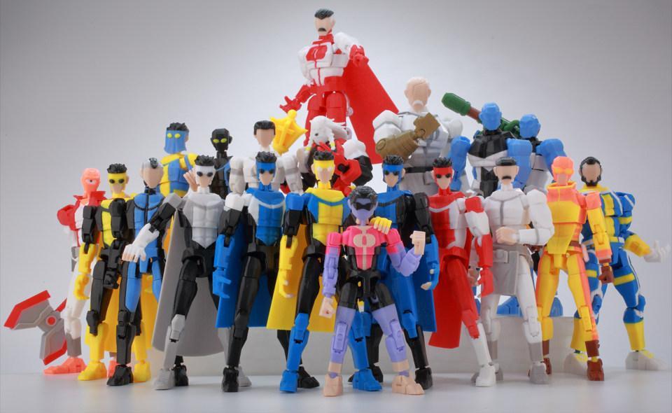 9L 3D 3D Printed Articulated Omni-Man Action Figure From Invincible Series With Interchangeable Hands Collectible Model