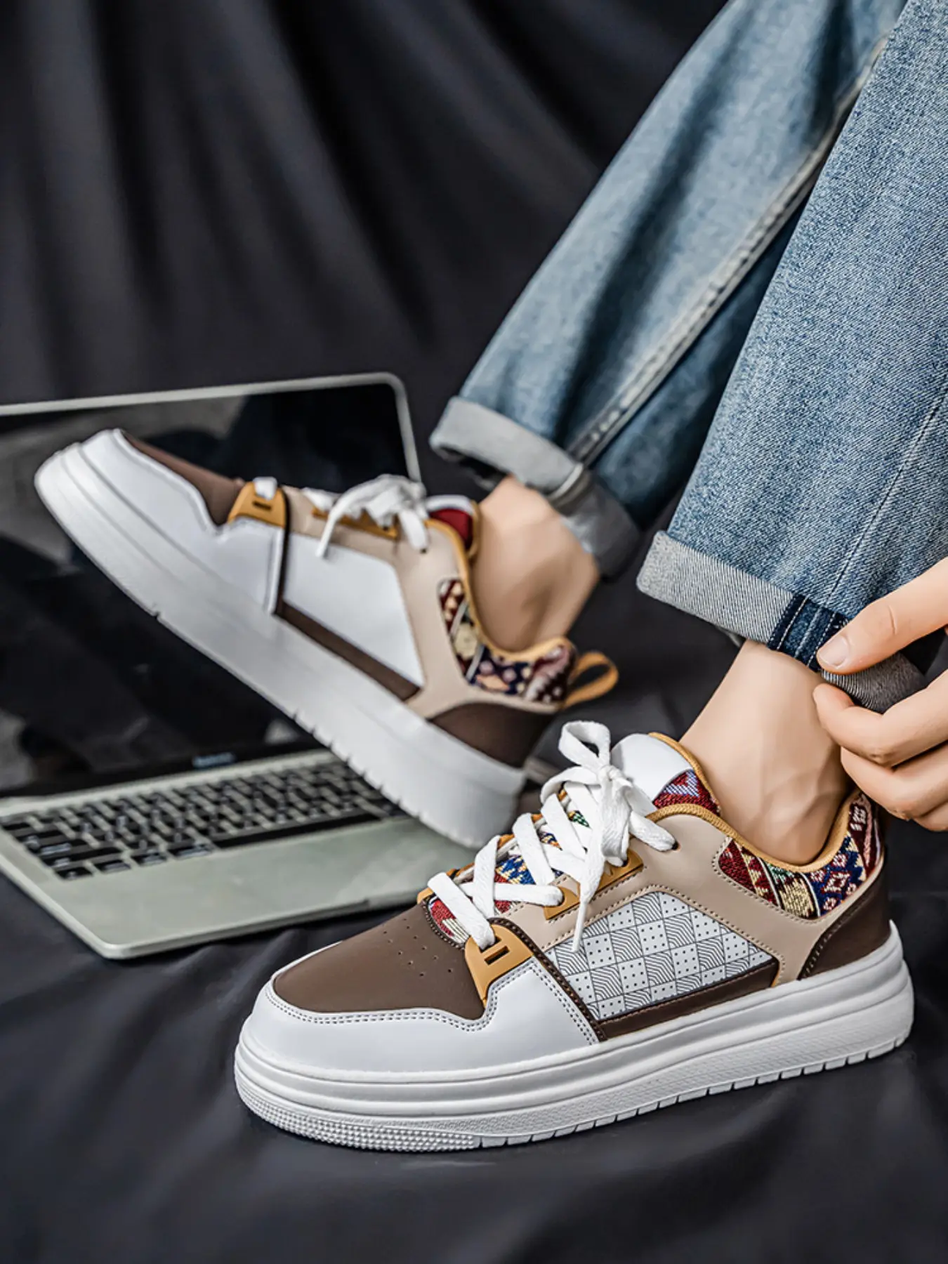 Men's Low Top Board Shoes, Casual Sports Sneakers, New Large Size Footwear, Colorblock Patchwork Upper, Comfortable and Stylish