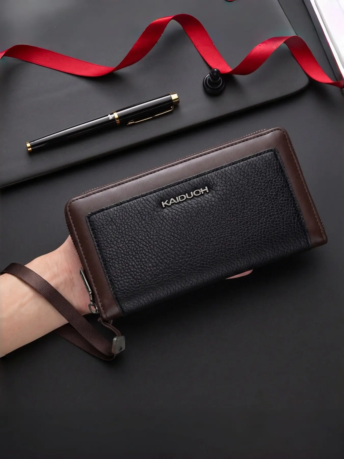 Men Two-tone Splicing Pebbled PU Leather Zip Around Long Clutch Wallet, Detachable Anti-lost Wrist Lanyard Design, Equipped with 8 Card Slots, 2 Hidden Pockets, Independent Zipper Compartment & Double Large Inner Pockets