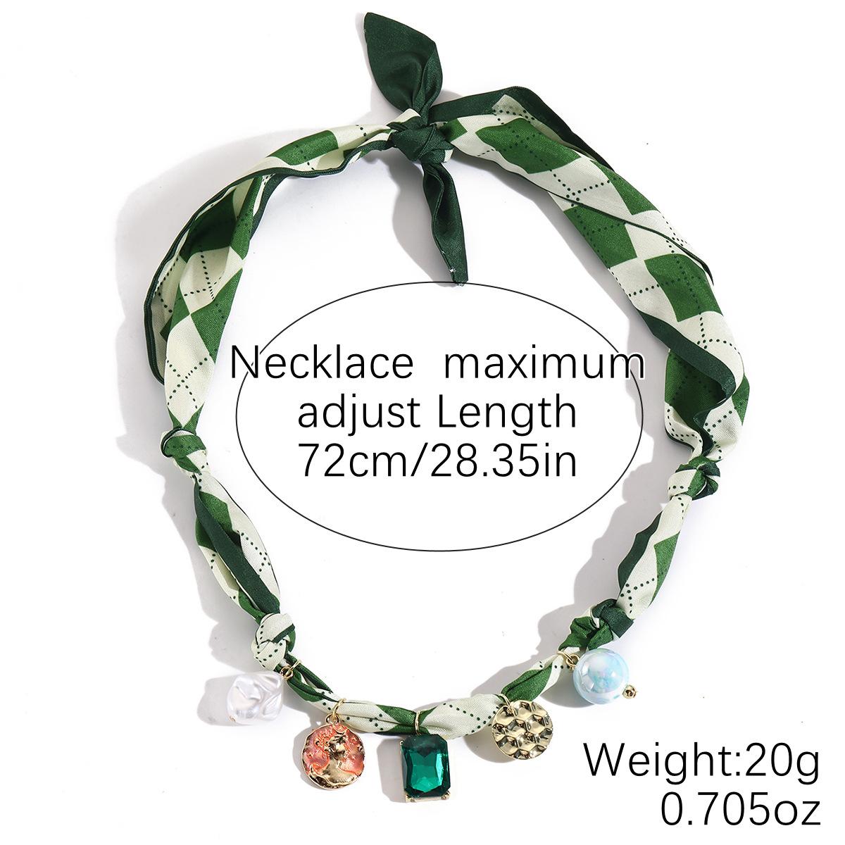 Boho Scarf Necklace With Multi Conch Shell Heart Horseshoe Fish Charms Large Sun Pendant Necklace Adjustable Bandana Necklaces for Women Summer Beach Jewelry For Vacation