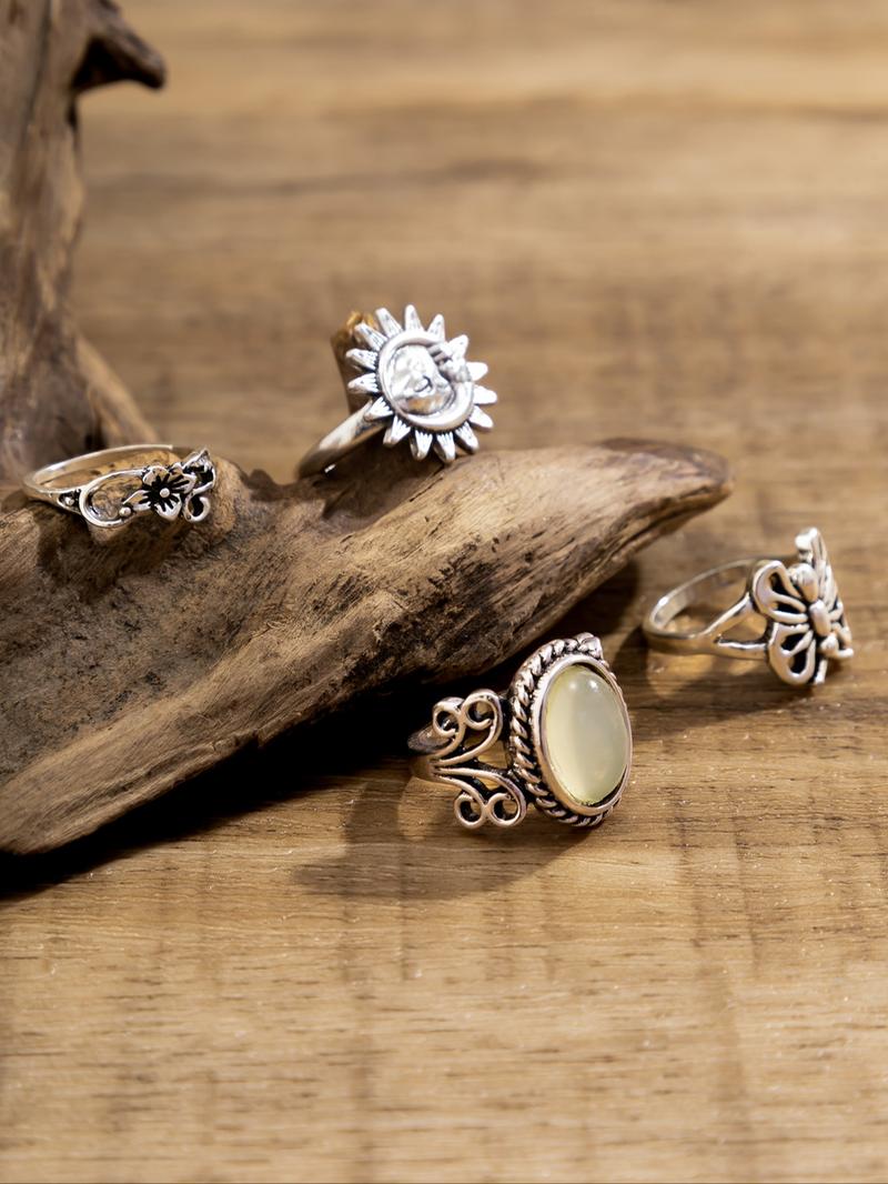 4pcs/set Vintage Butterfly & Flower Design Grunge Ring Bundles Kit, Streetwear Stack Ring, Fashion All-match Accessories for Women & Girls