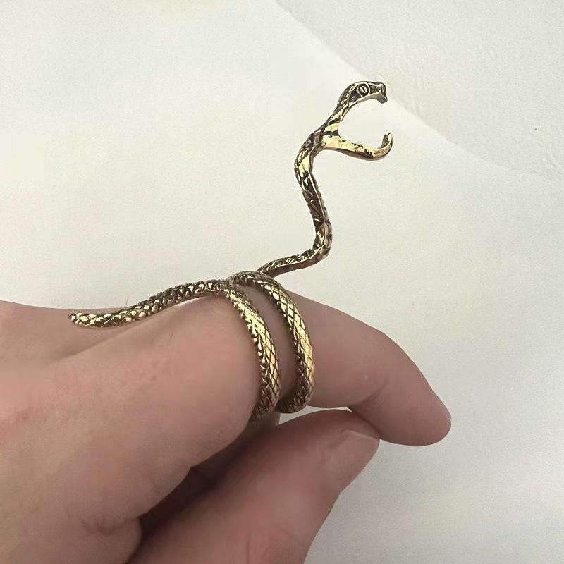 Dragon Shaped Ring Cigarette Holder Trendy Accessory Gift For Smokers