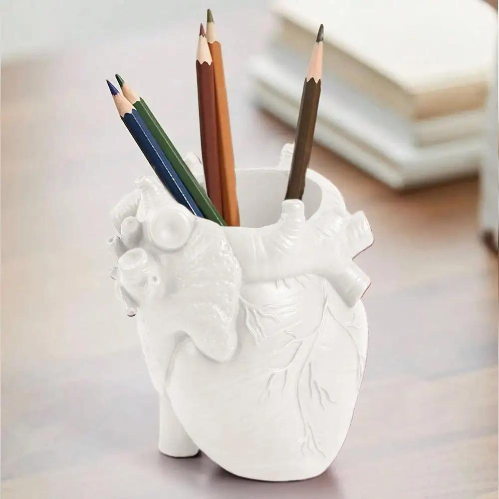 Gothic Anatomical Heart Resin Pen Holder Spooky Desk Organizer Unique Creepy Decor For Horror Fans Office Stationery Storage Halloween Home Decor Gift For Goth Dark Aesthetic Lovers