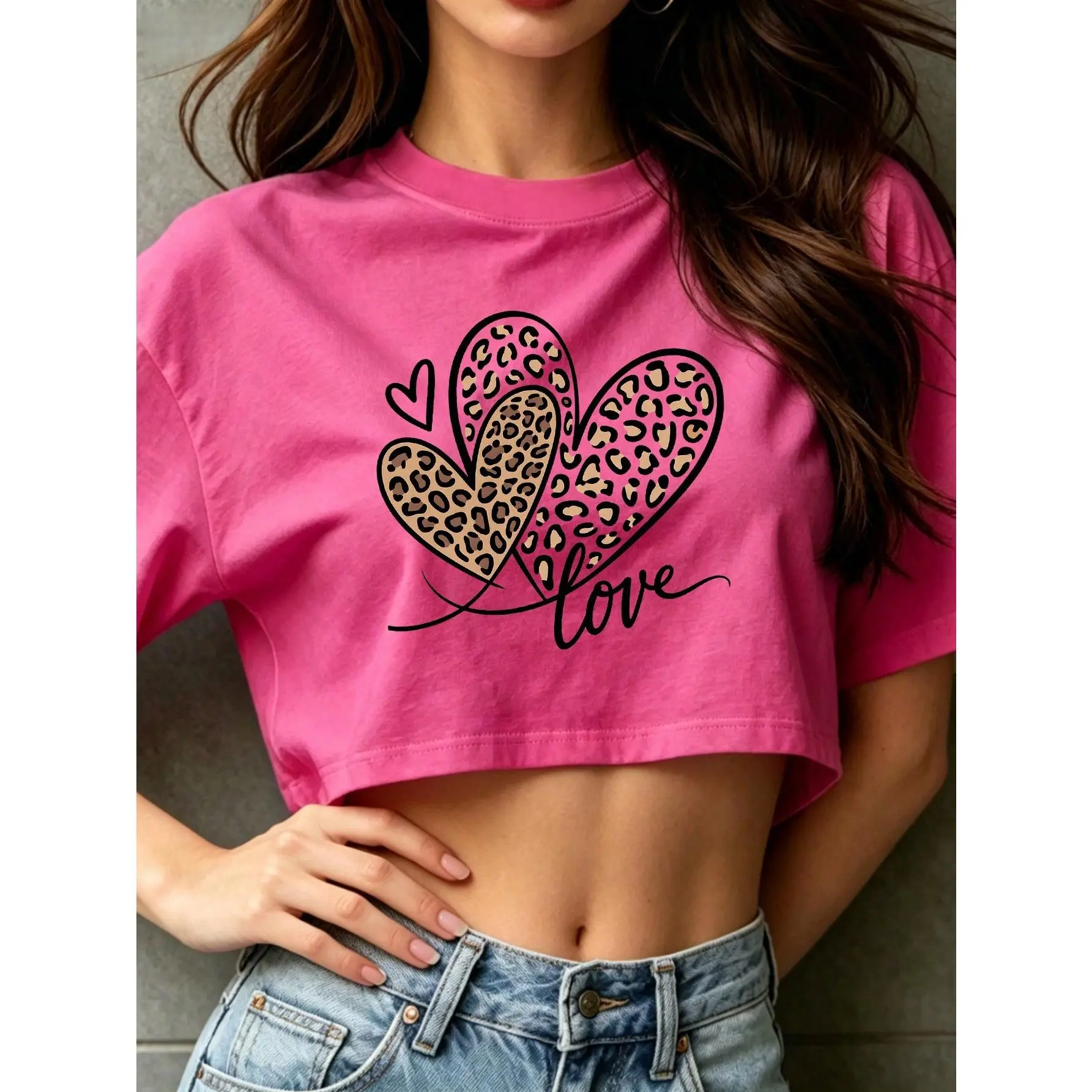 Women's Short-Sleeve Crop Pullover Sports Top - Round Neck, Lightweight Soft Cotton, Skin-Friendly, Halloween Leopard & Heart Pattern, Handwritten "Love" Design, Daily Wear Crop Tops