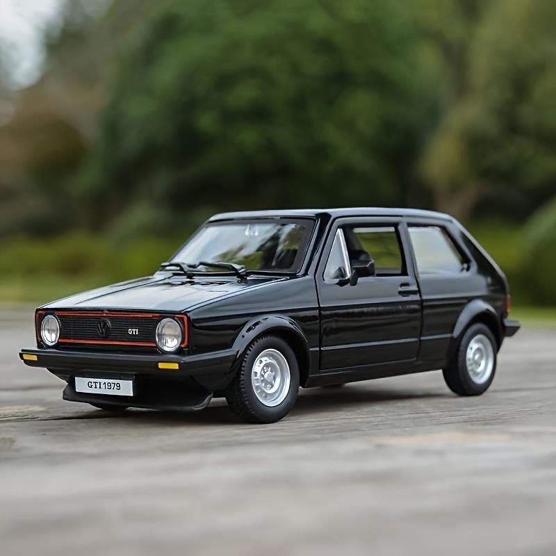 Bburago 1:24 Scale 1979 for VOLKSWAGEN Golf Mk1 GTI - Diecast Alloy Classic Sports Car Model, Weather-Resistant, Push Action, Collectible Toy for Youngsters