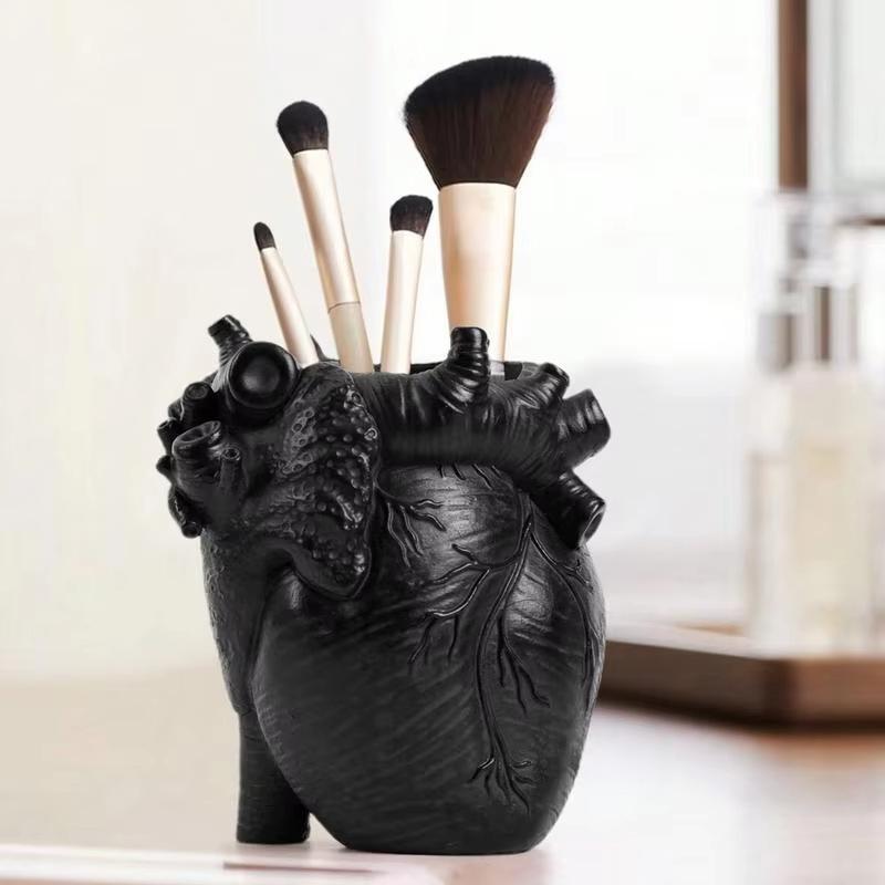Gothic Anatomical Heart Resin Pen Holder Spooky Desk Organizer Unique Creepy Decor For Horror Fans Office Stationery Storage Halloween Home Decor Gift For Goth Dark Aesthetic Lovers