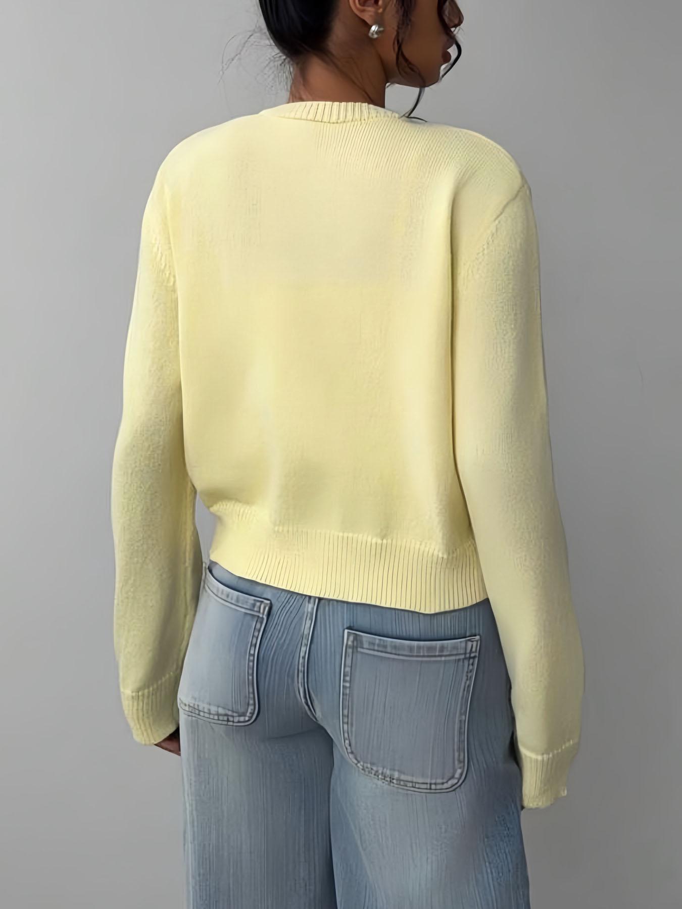 Women's Elegant Knitwear Button Cardigan Sweater for Spring and Autumn, Simple and Versatile Slim Fitted Top for Casual, Stylish Women's Clothing