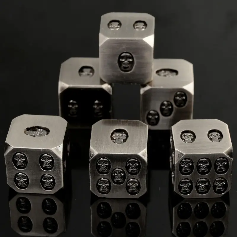 6-Pack Matte Silver Skull Metal Dice, Solid Zinc Alloy, Embossed Skull Design, Smooth Texture, Rounded Edges, D6 Size, Perfect for Rpgs, Bar Games, Collectibles