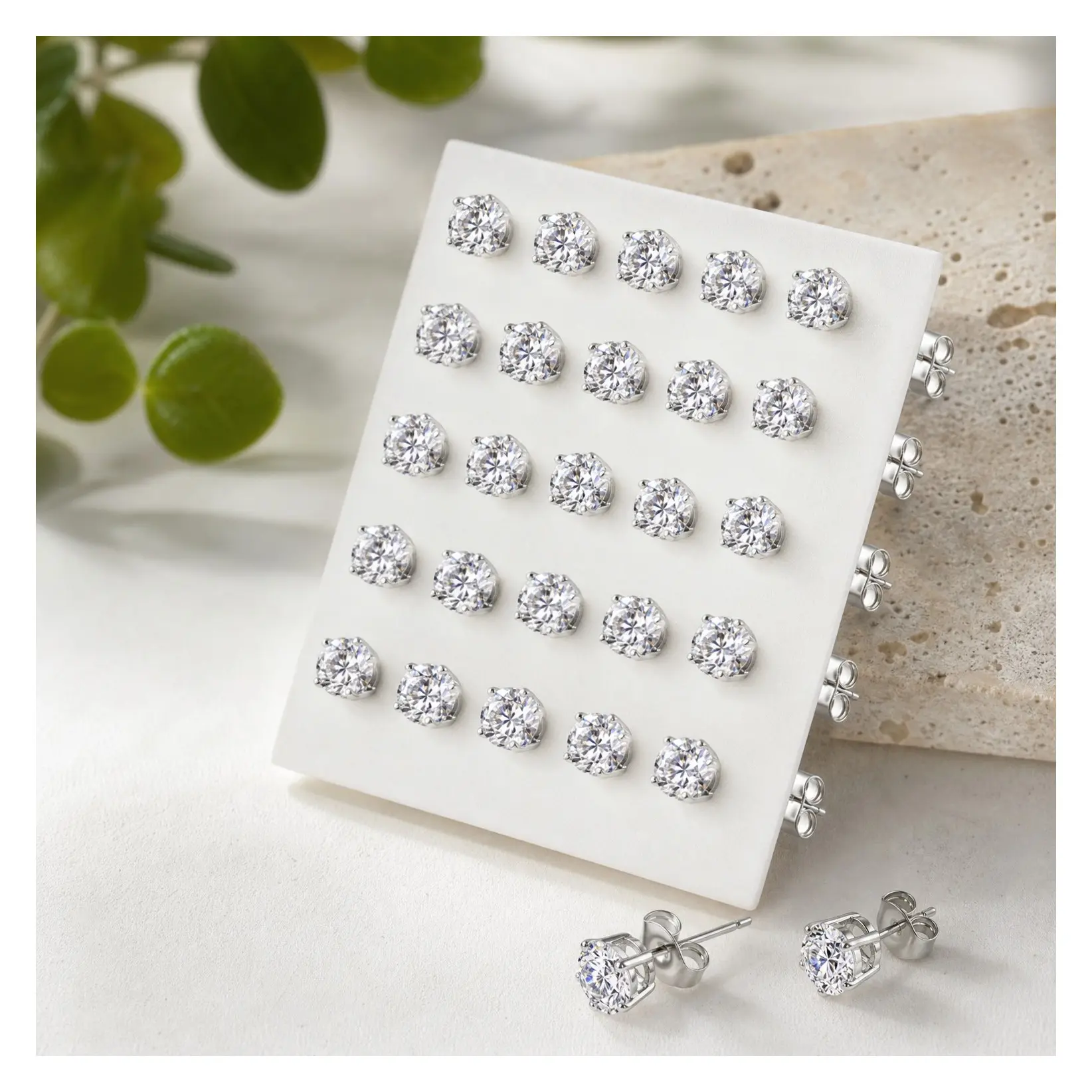 60 Pack Cubic Zirconia Stud Earrings, 6 Sizes Round Clear Earring Studs Set for Women and Men (30 Pairs)Gift