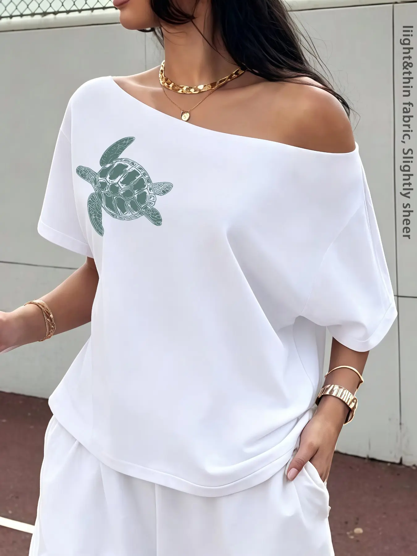 Y2K American retro Sea Turtle print casual summer chic off shoulder T-shirt, loose and slimming one shoulder short sleeved, soft lightweight fabric, women's summer daily commuting, dating, beach vacation outfit