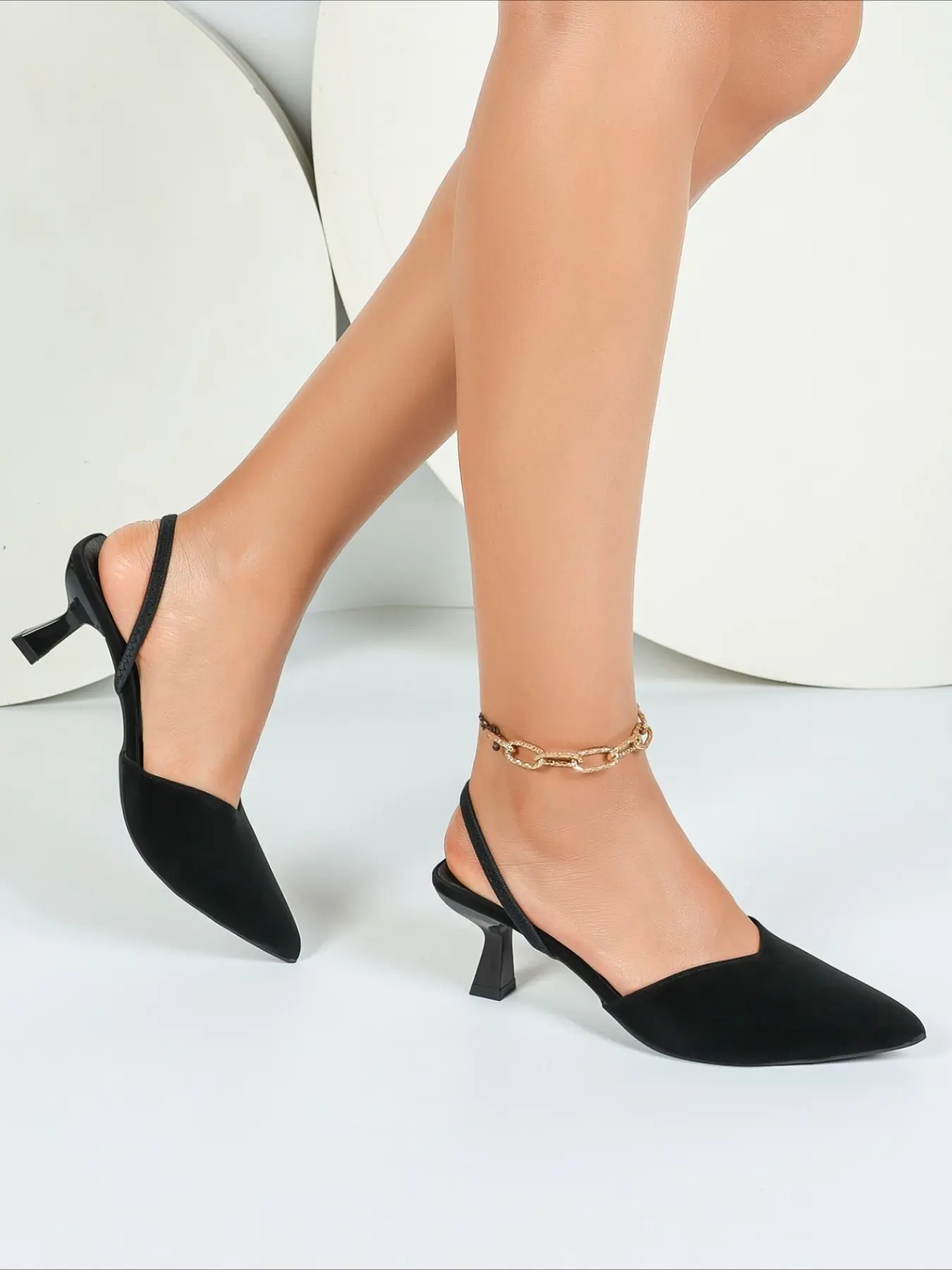 Big bow pointed toe slingback stiletto heels. Crafted with premium soft fabric. Multiple colors available. Ideal for dates & daily work, full of soft romantic vibe.